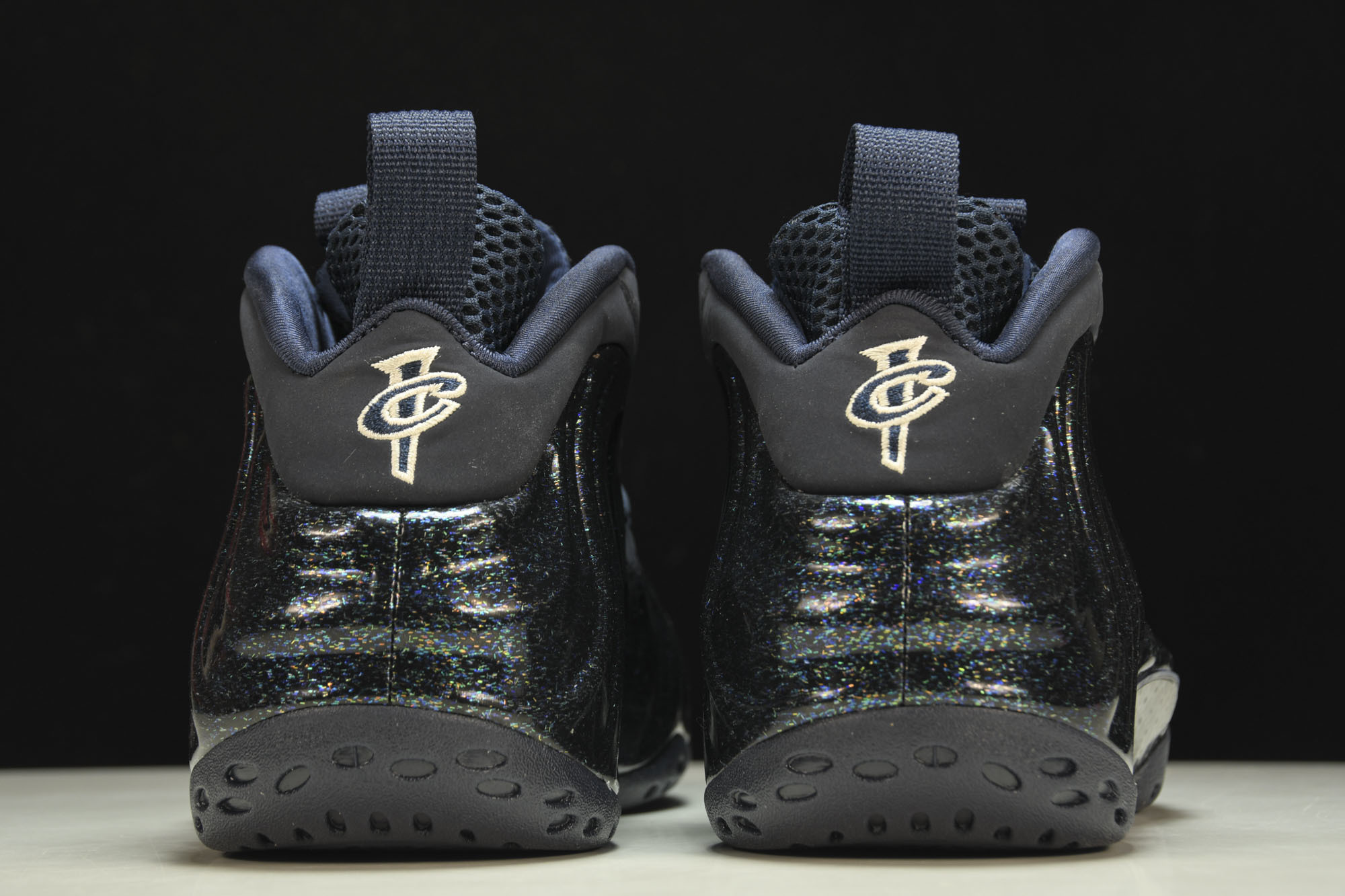 NK Air Foamposite One 黑曜石 隐形人喷 AA3963-40038.5 39 41 