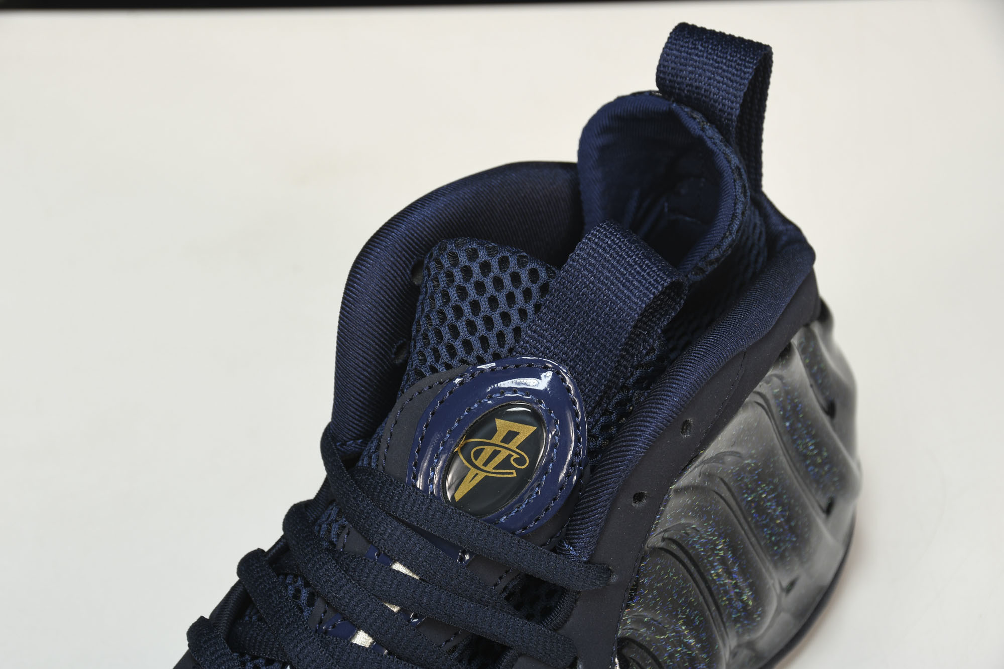 NK Air Foamposite One 黑曜石 隐形人喷 AA3963-40038.5 39 41 