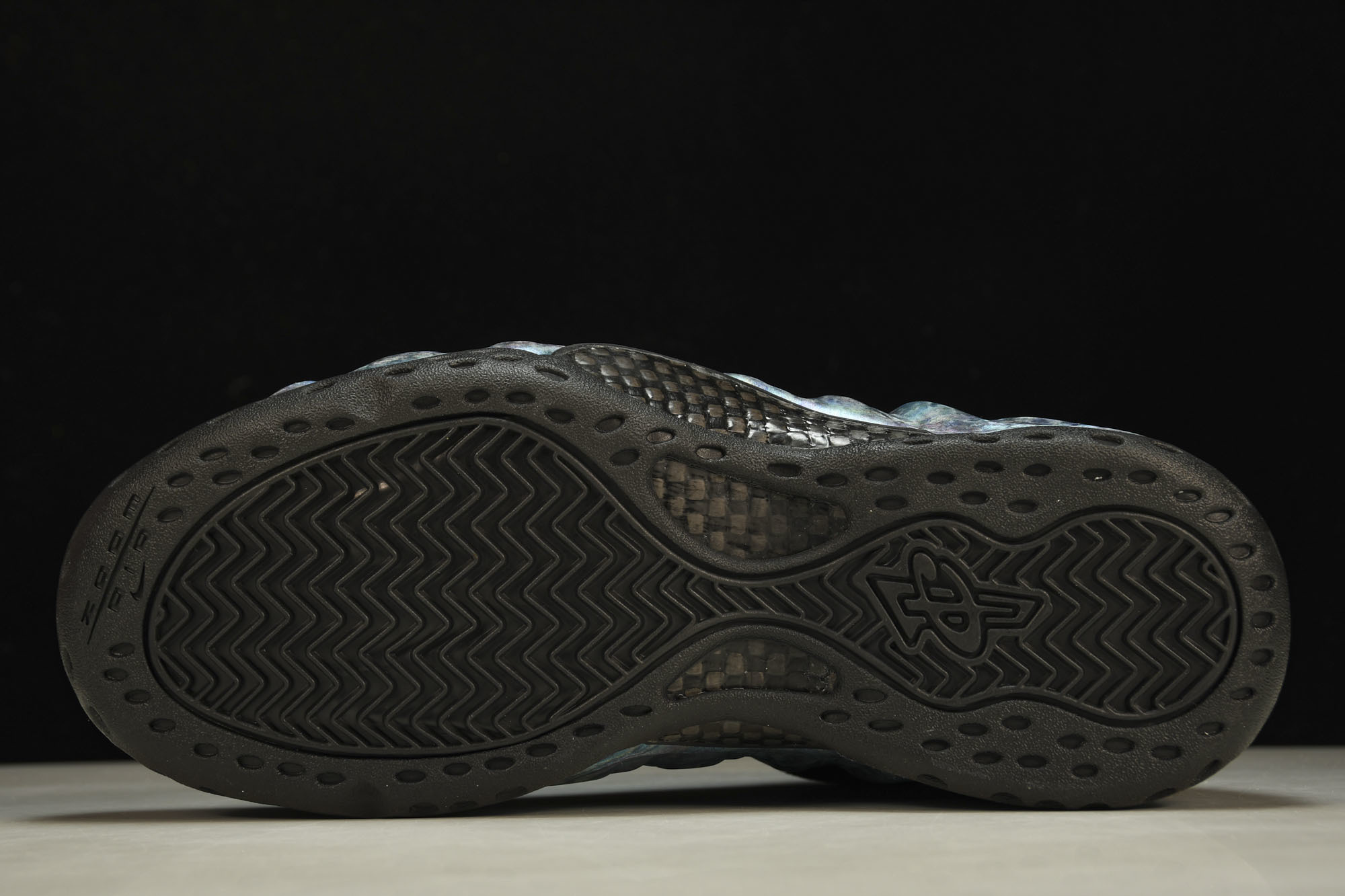 NK Air Foamposite One 炫彩 鲍鱼喷 -00938.5 39 41 42 42.5 