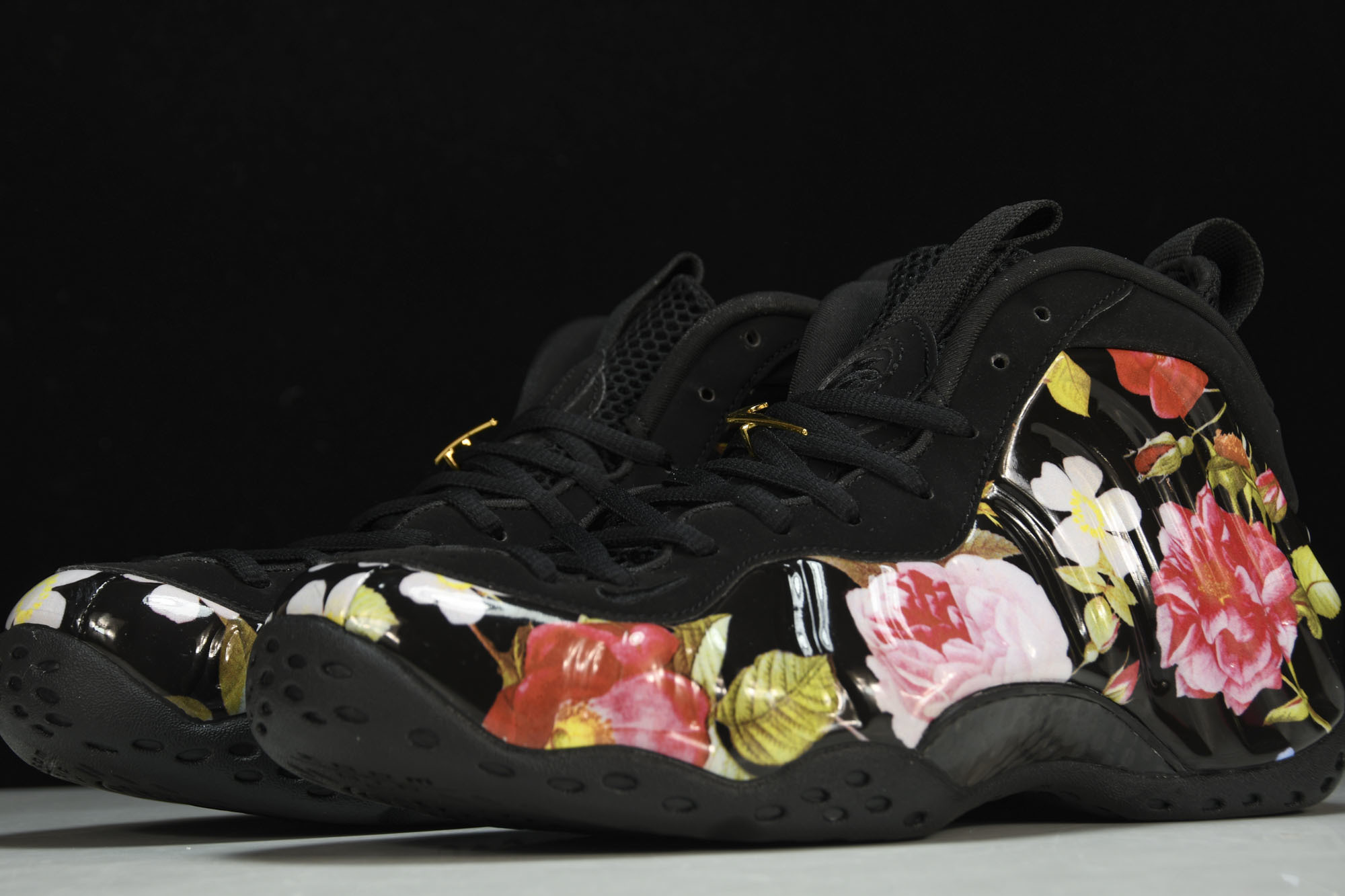 NK Air Foamposite One情人节花卉喷篮球鞋-01241 42 42.5 43 44 4