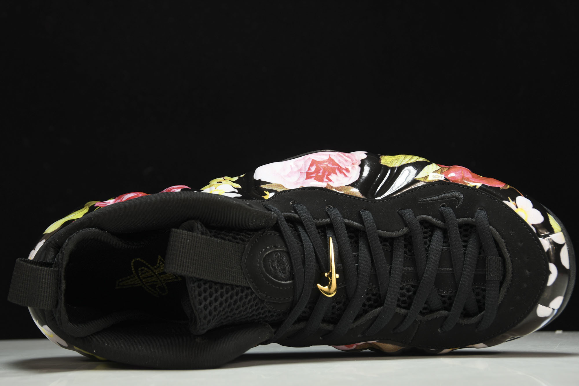 NK Air Foamposite One情人节花卉喷篮球鞋-01241 42 42.5 43 44 4