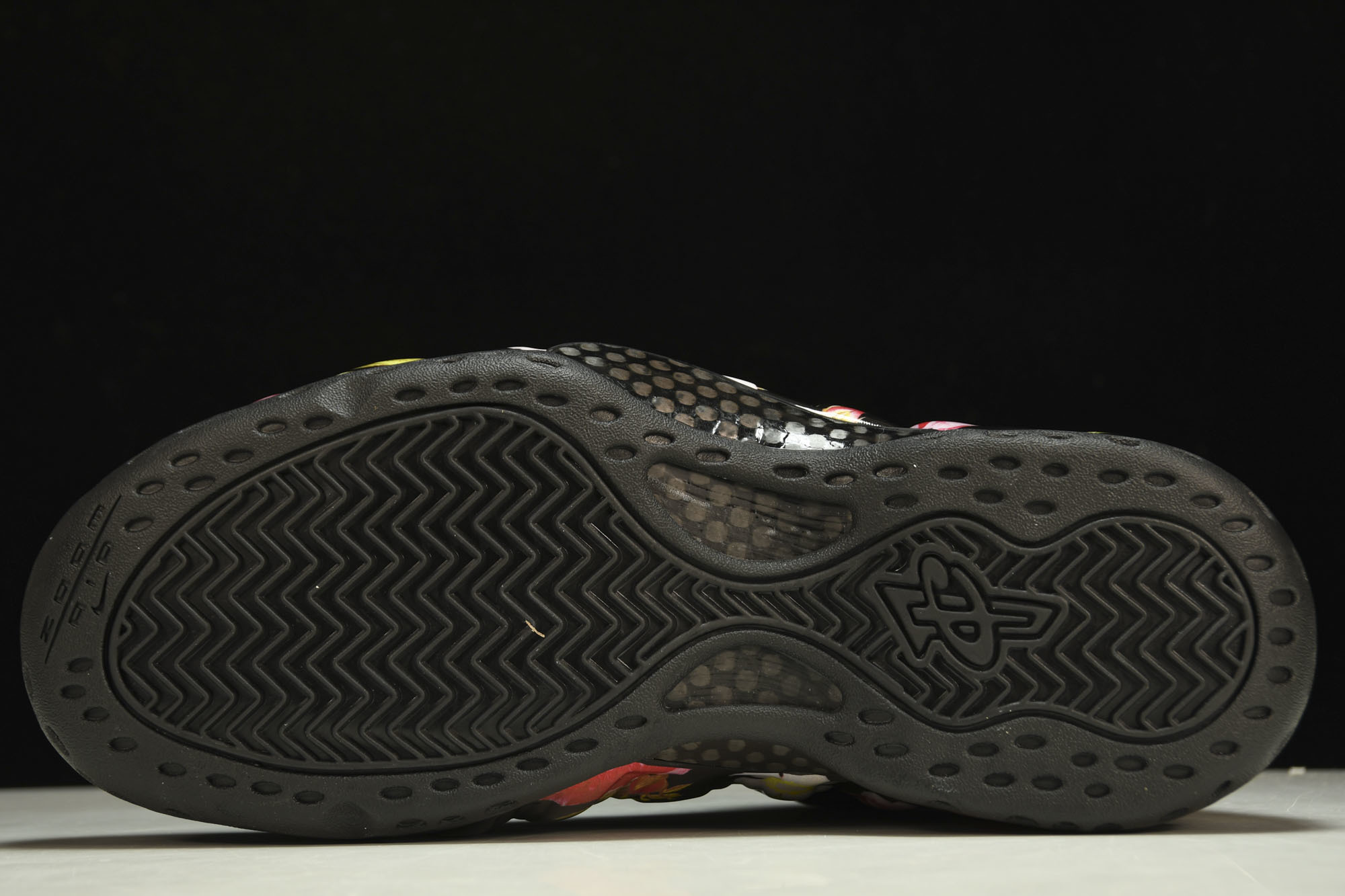 NK Air Foamposite One情人节花卉喷篮球鞋-01241 42 42.5 43 44 4