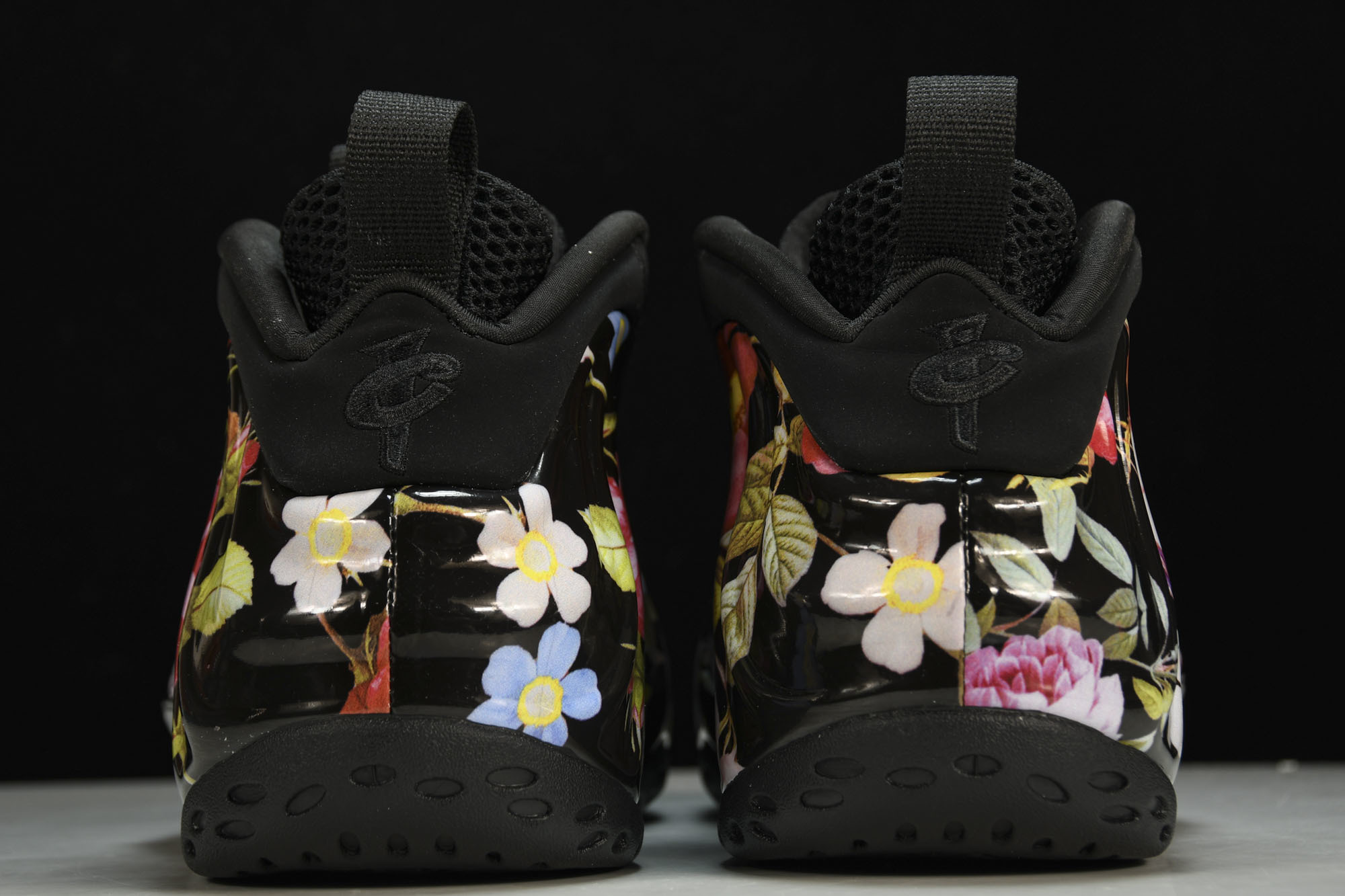 NK Air Foamposite One情人节花卉喷篮球鞋-01241 42 42.5 43 44 4