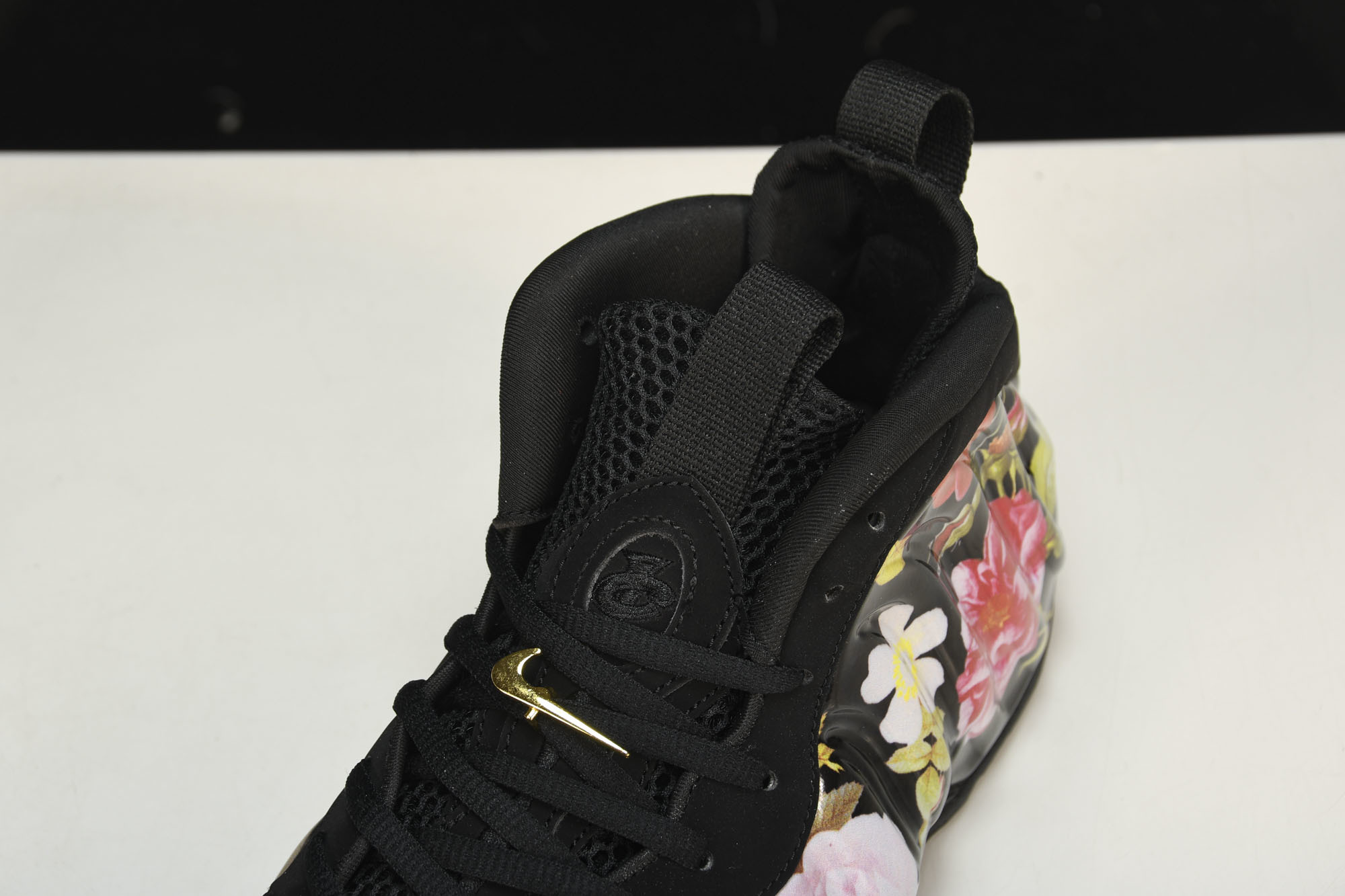 NK Air Foamposite One情人节花卉喷篮球鞋-01241 42 42.5 43 44 4