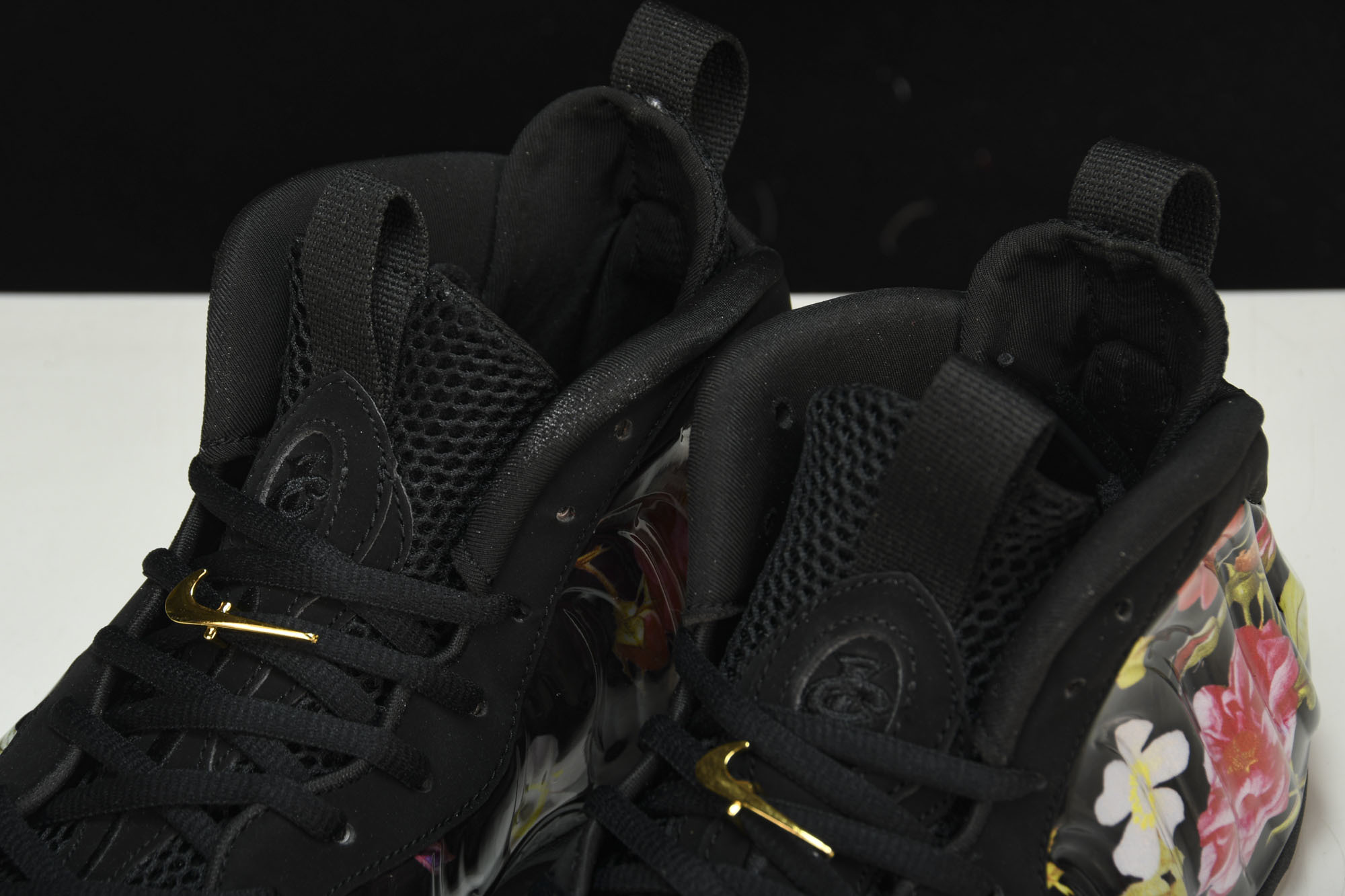 NK Air Foamposite One情人节花卉喷篮球鞋-01241 42 42.5 43 44 4