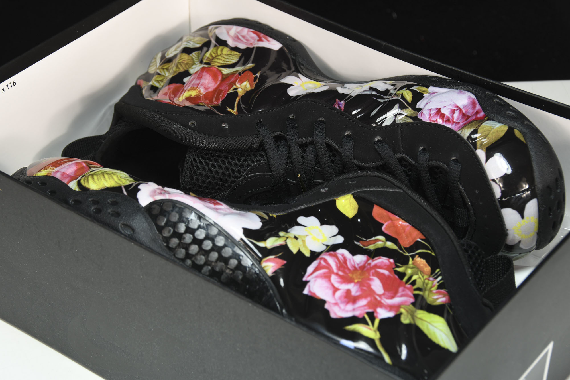 NK Air Foamposite One情人节花卉喷篮球鞋-01241 42 42.5 43 44 4