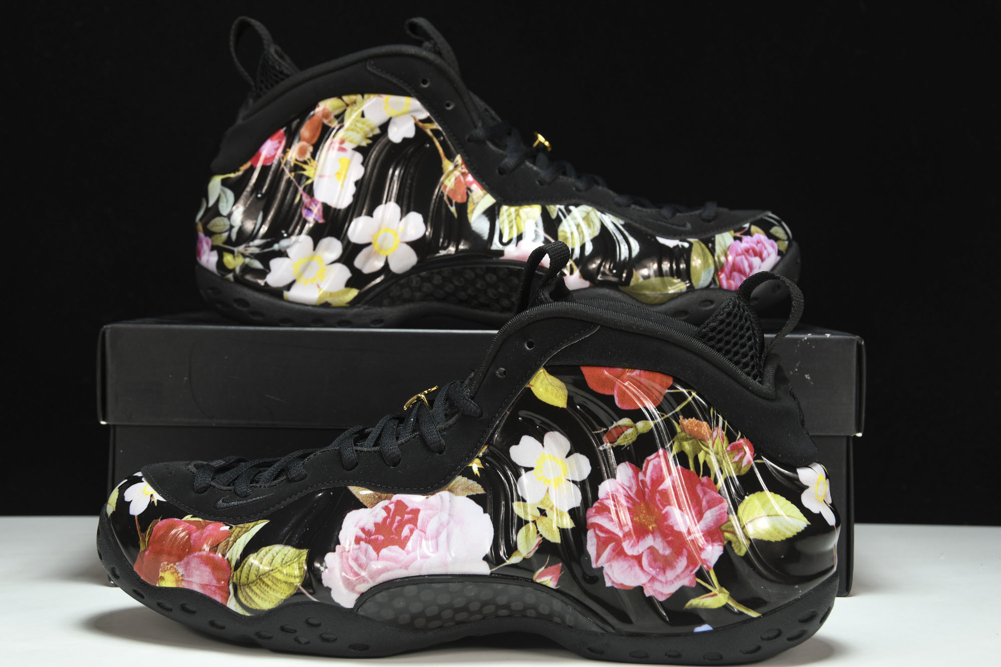NK Air Foamposite One情人节花卉喷篮球鞋-01241 42 42.5 43 44 4