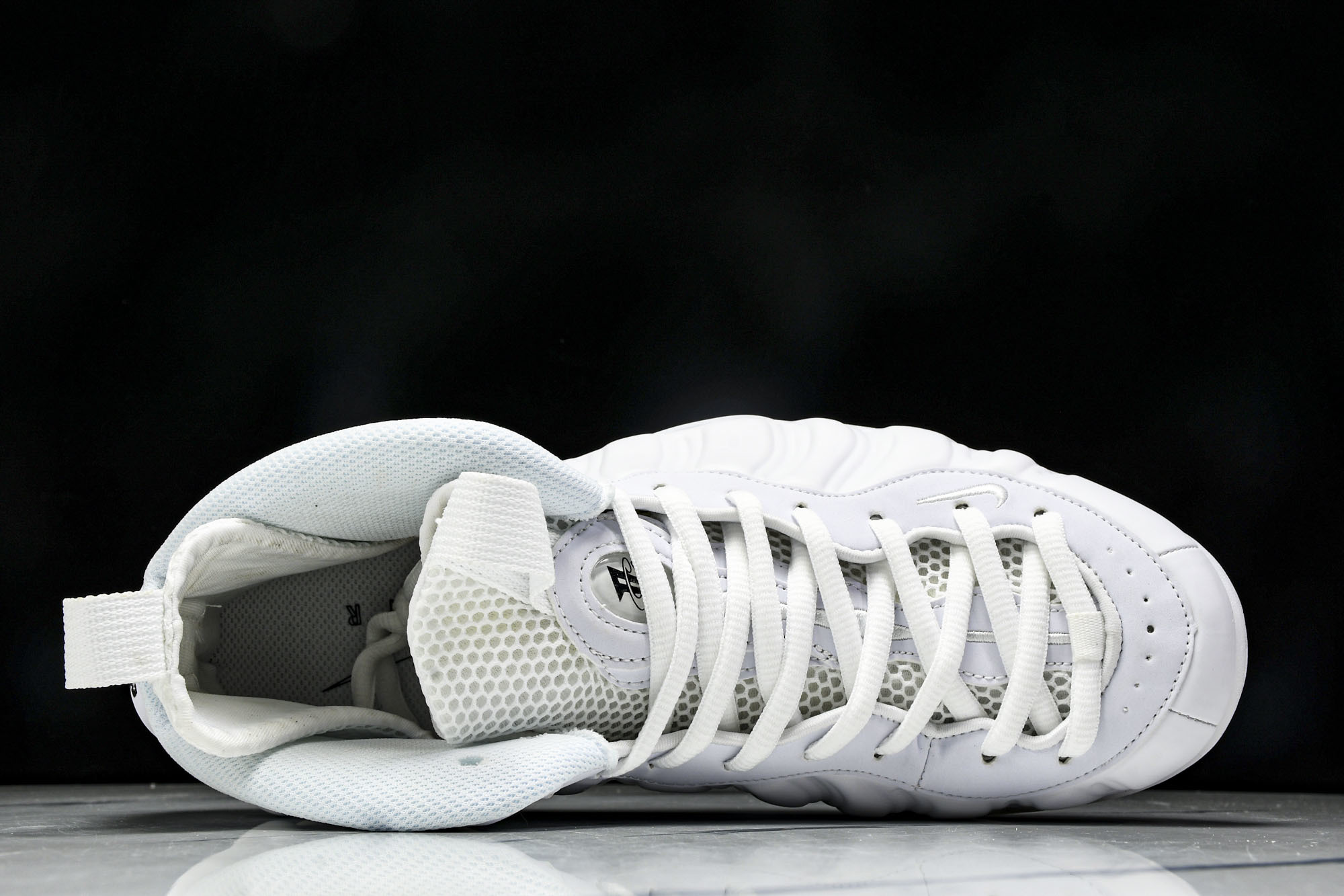 NK Air Foamposite One “Triple White” 舒适百搭 防滑耐磨 中帮 复古