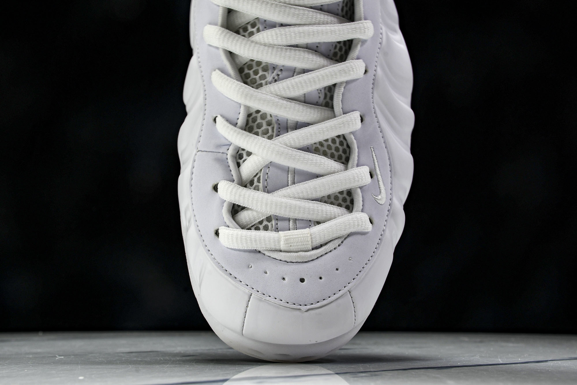 NK Air Foamposite One “Triple White” 舒适百搭 防滑耐磨 中帮 复古