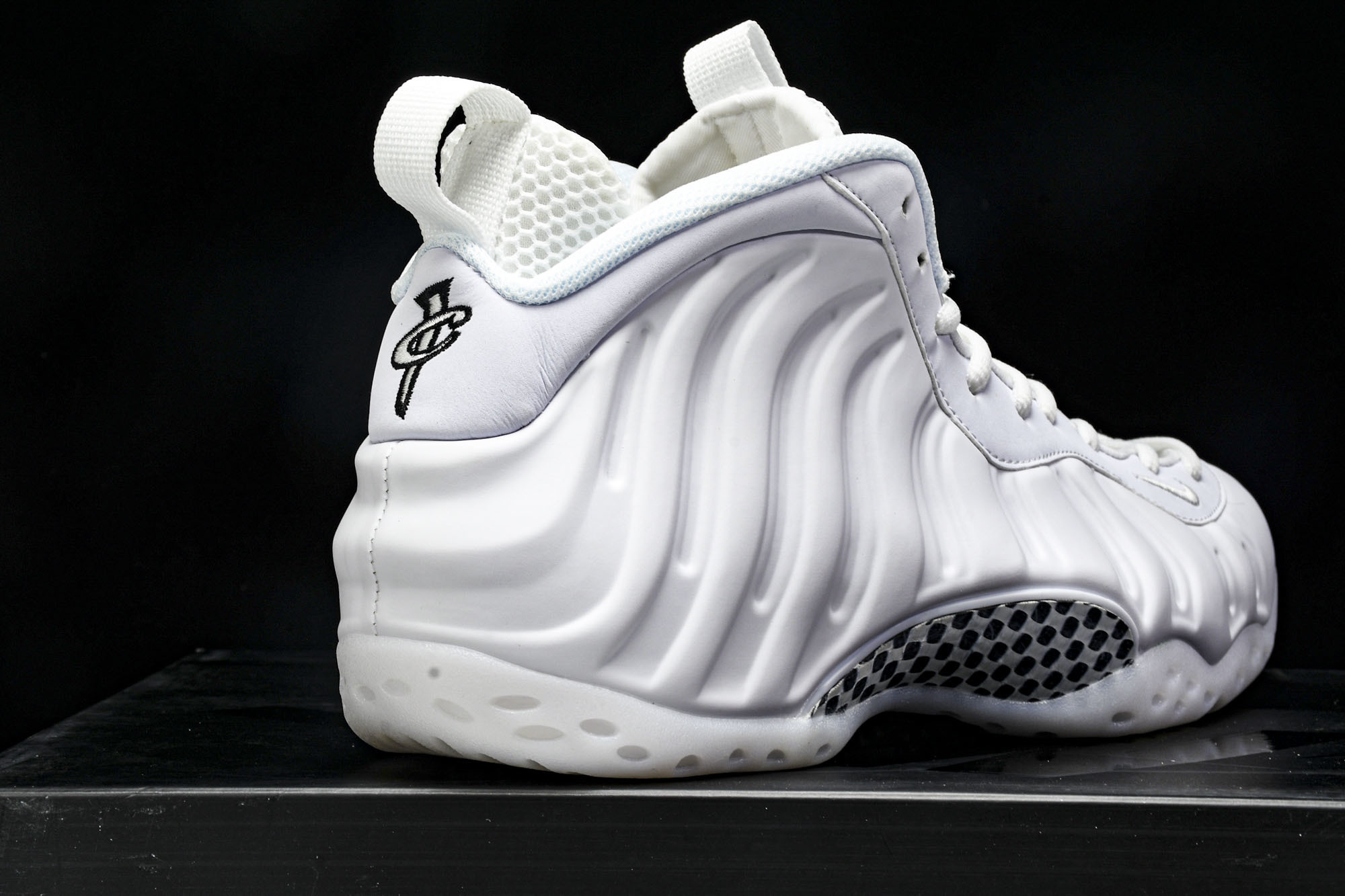 NK Air Foamposite One “Triple White” 舒适百搭 防滑耐磨 中帮 复古