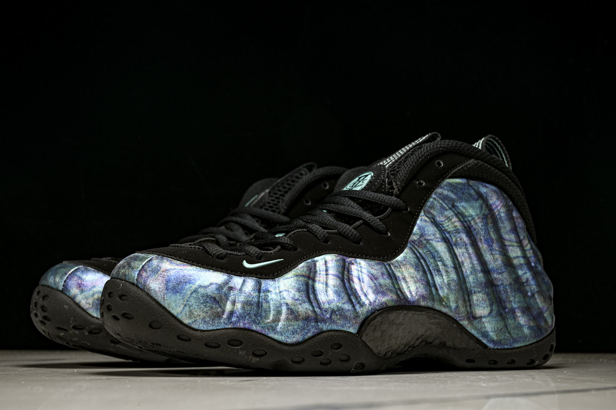 NK 耐克 AIR FOAMPOSITE ONE PRM 男士减震支撑中帮运动复古篮球鞋 009产品品控