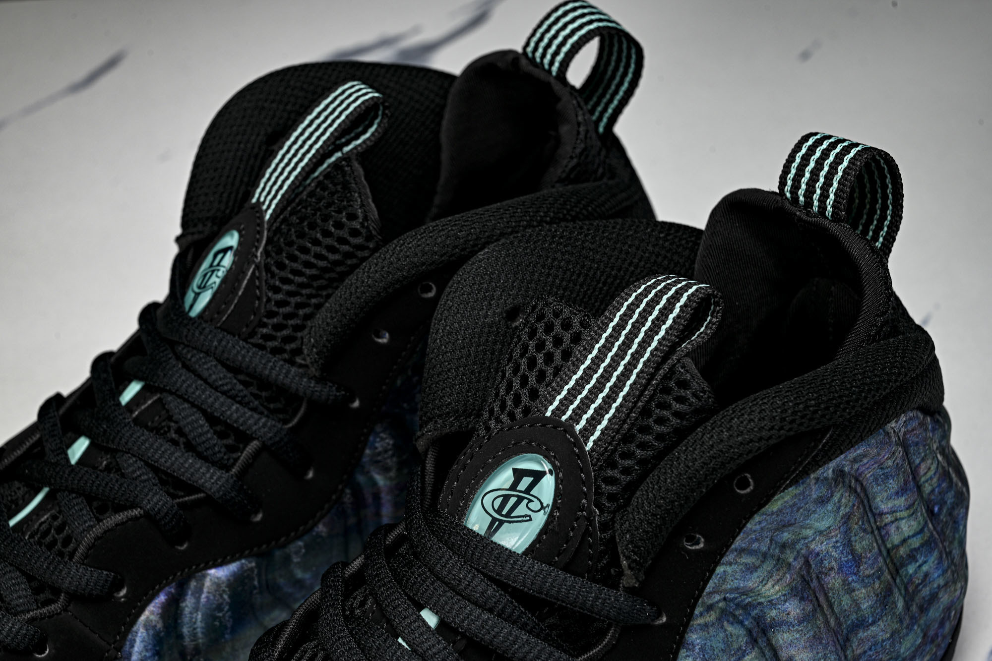 NK 耐克 AIR FOAMPOSITE ONE PRM 男士减震支撑中帮运动复古篮球鞋 009产品品控