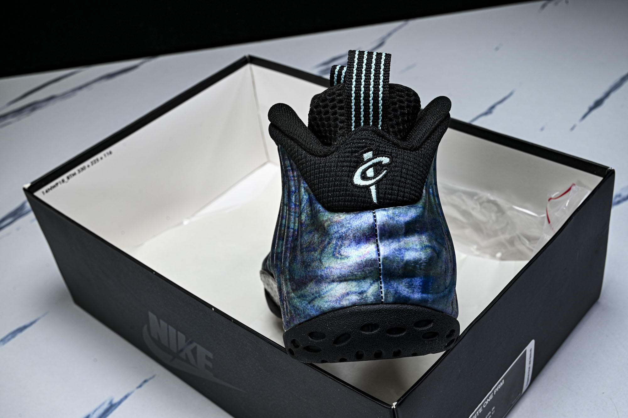 NK 耐克 AIR FOAMPOSITE ONE PRM 男士减震支撑中帮运动复古篮球鞋 009产品品控