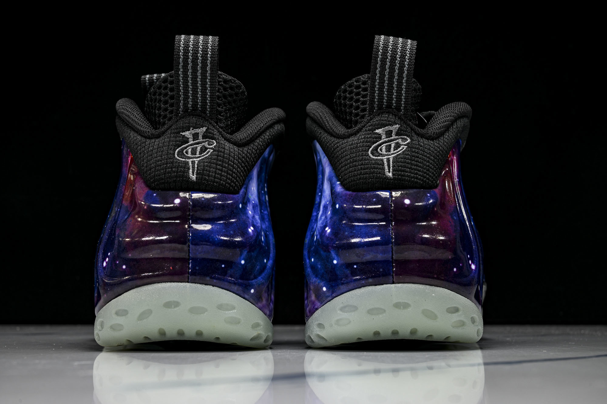 NK 耐克 AIR FOAMPOSITE ONE QS 男士减震支撑中帮运动复古篮球鞋FQ4303 40