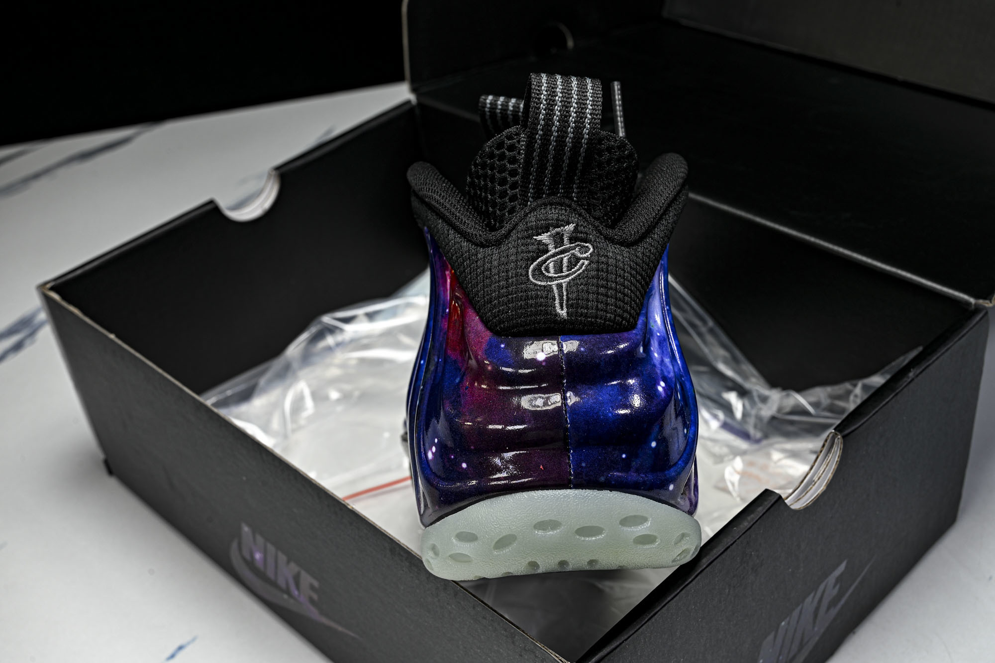 NK 耐克 AIR FOAMPOSITE ONE QS 男士减震支撑中帮运动复古篮球鞋FQ4303 40