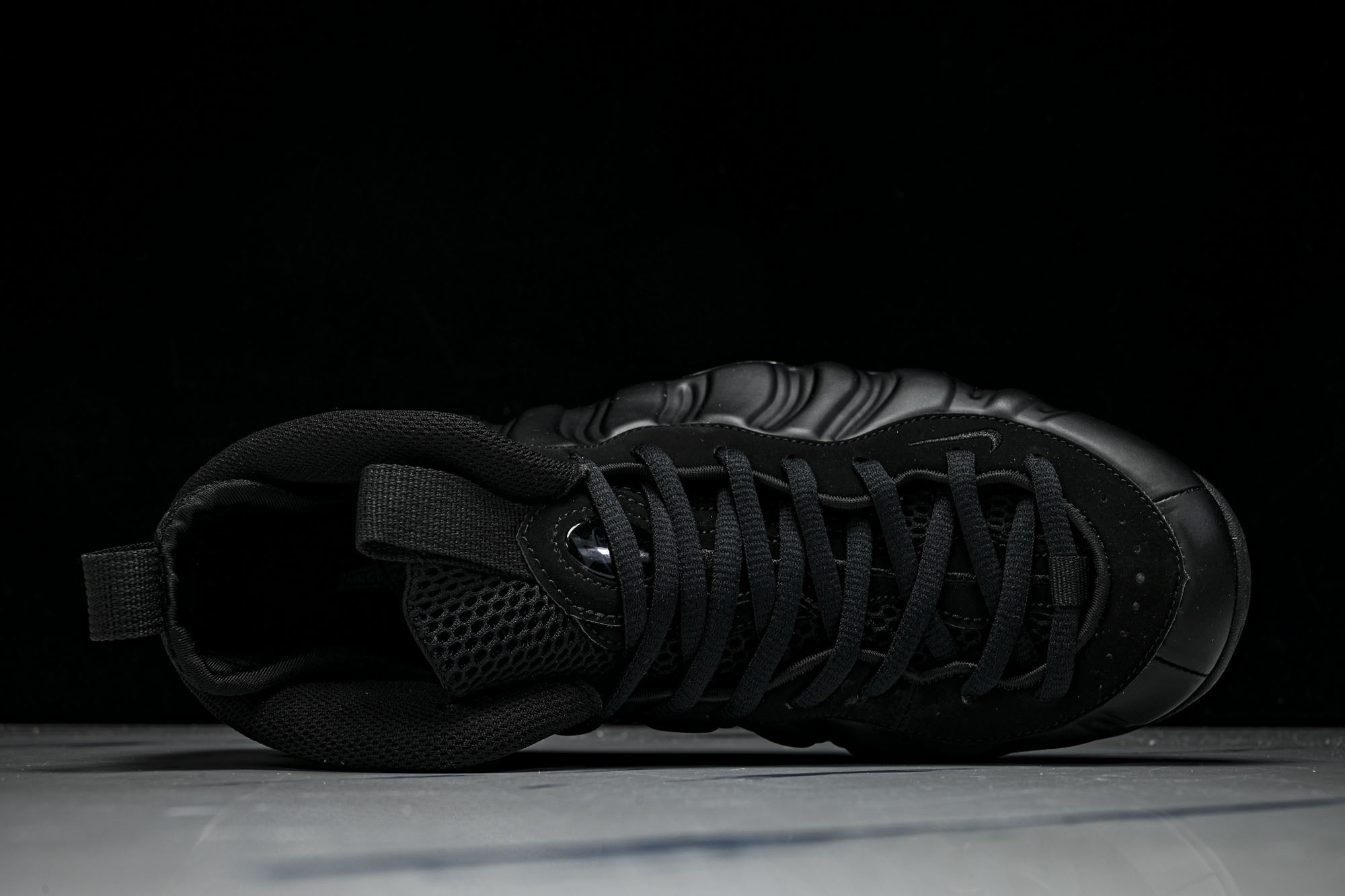 NK 耐克 AIR FOAMPOSITE ONE 男士减震支撑中帮运动复古篮球鞋FD5855 001产品
