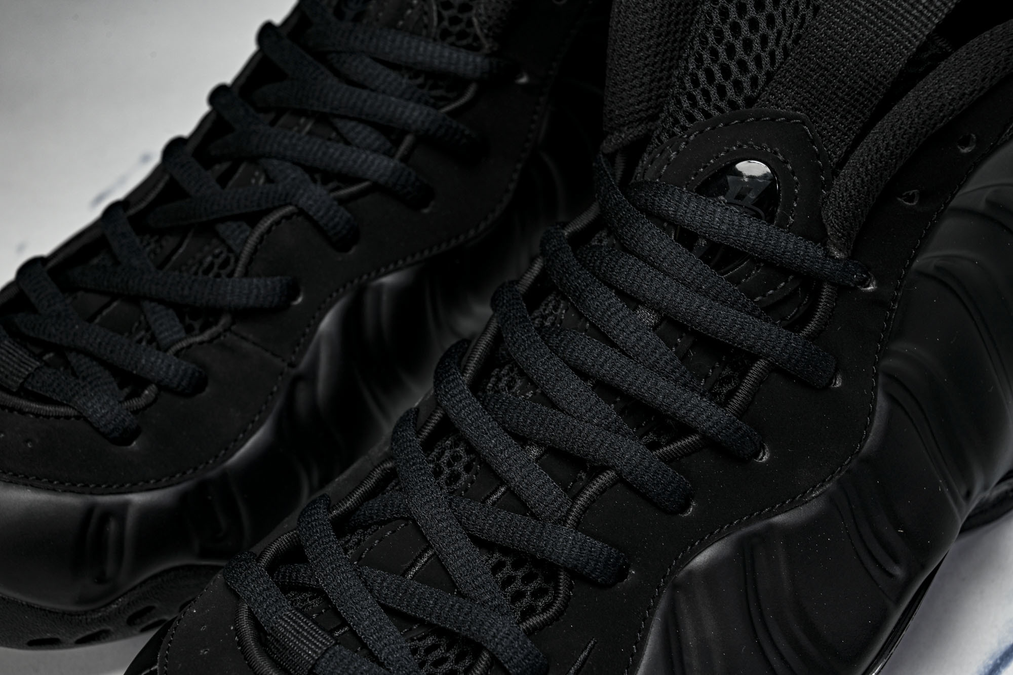 NK 耐克 AIR FOAMPOSITE ONE 男士减震支撑中帮运动复古篮球鞋FD5855 001产品