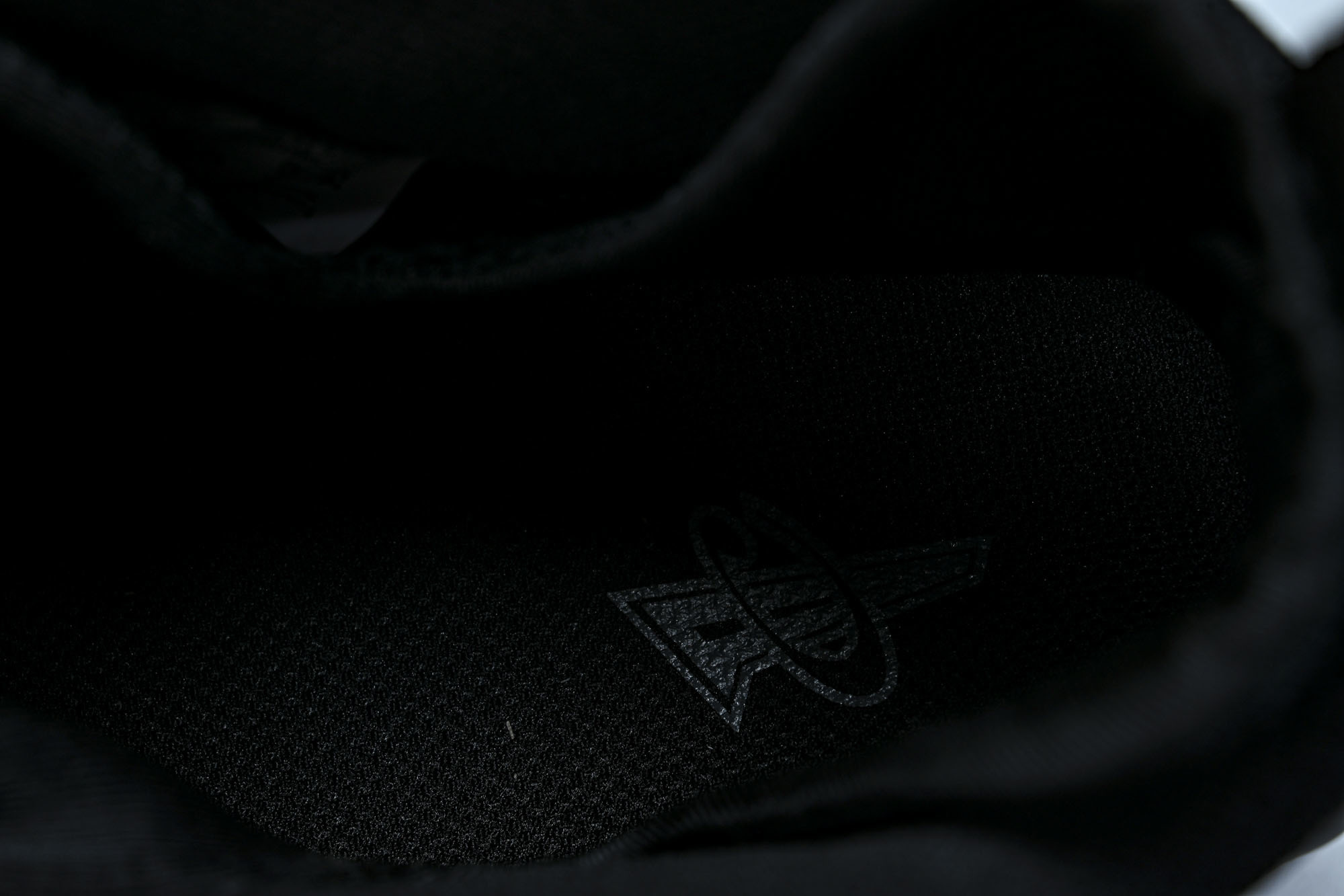 NK 耐克 AIR FOAMPOSITE ONE 男士减震支撑中帮运动复古篮球鞋FD5855 001产品