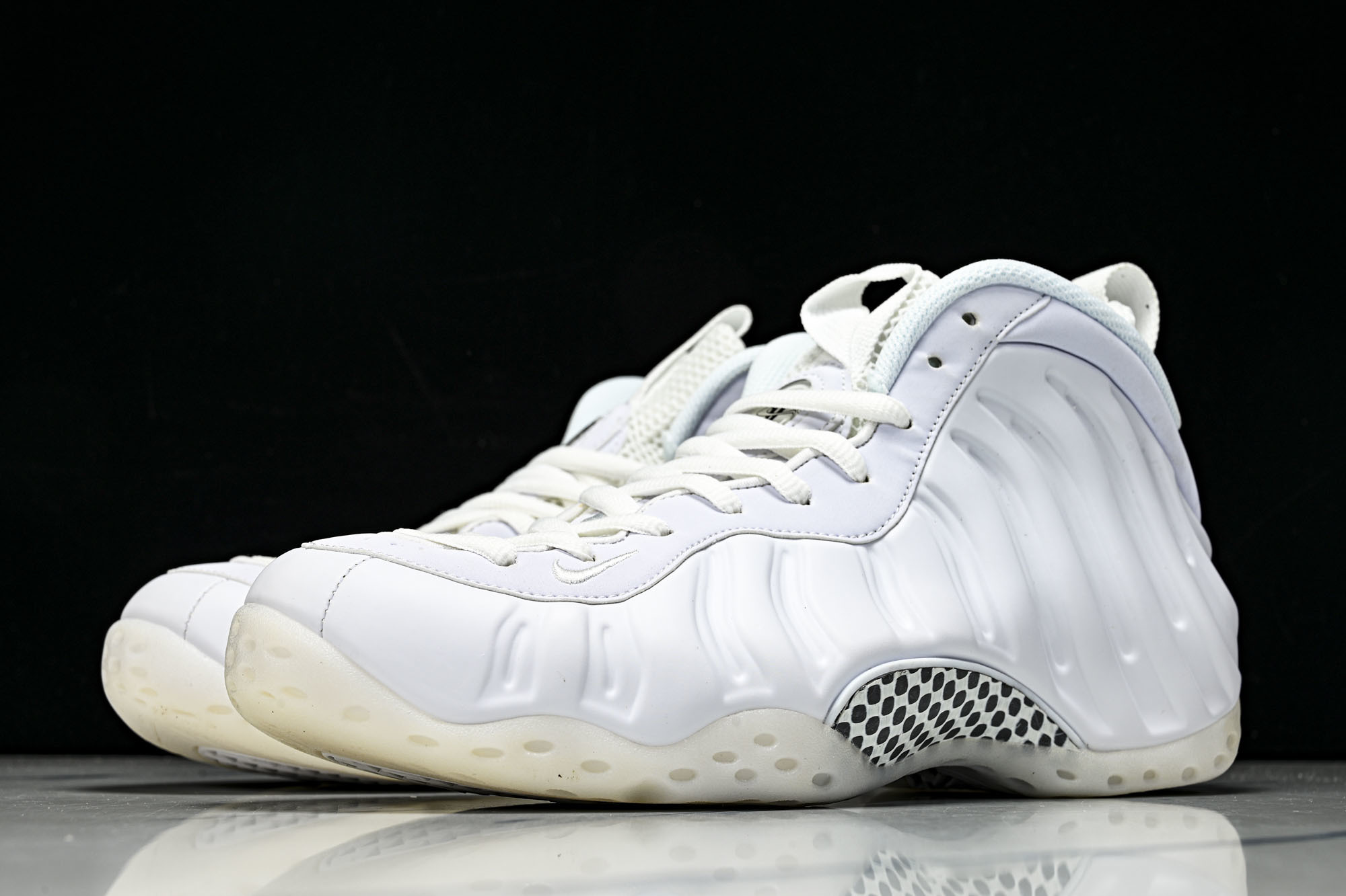 NK 耐克 AIR FOAMPOSITE ONE 男士减震支撑中帮运动复古篮球鞋HJ5195 100产品