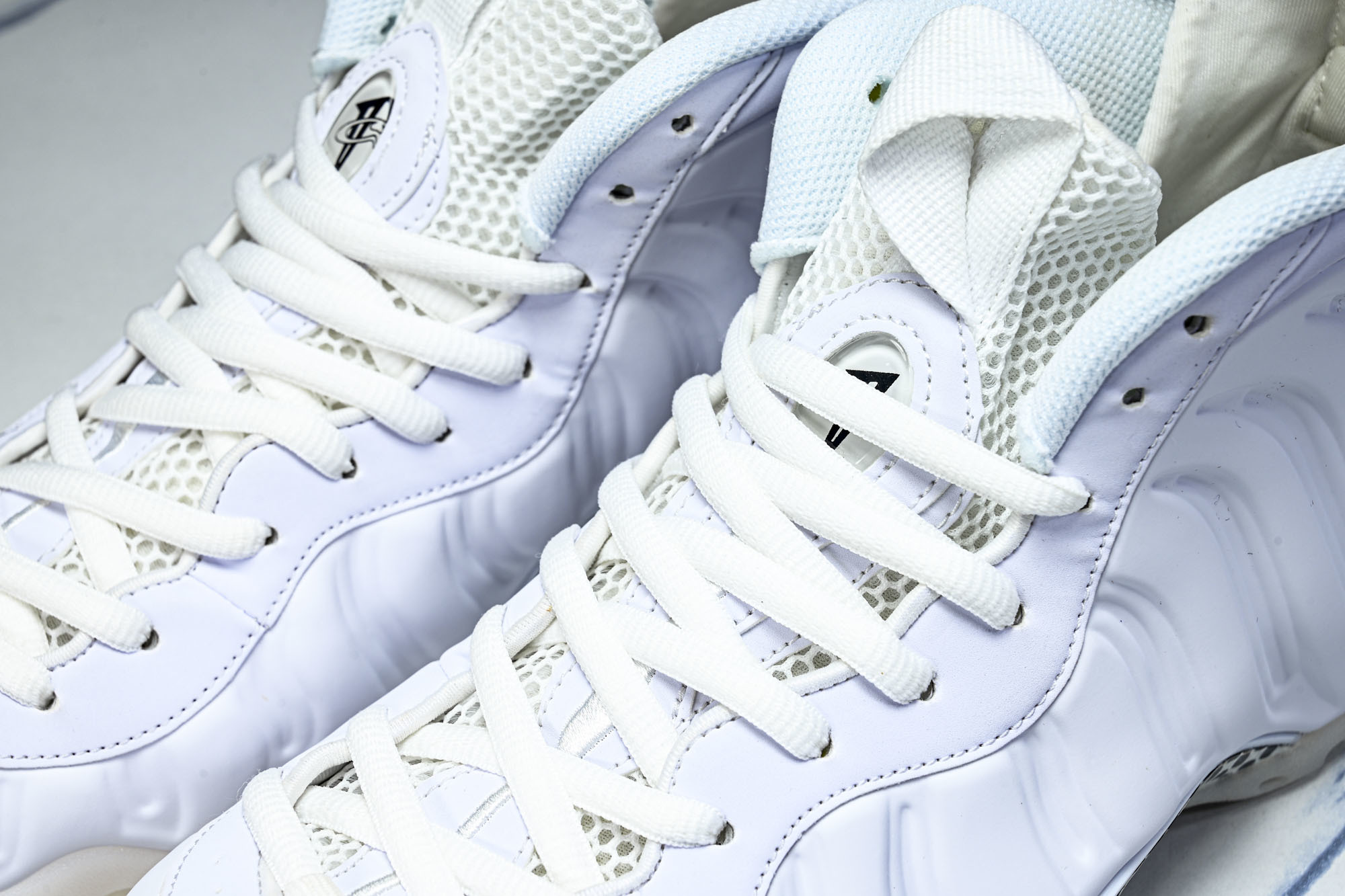 NK 耐克 AIR FOAMPOSITE ONE 男士减震支撑中帮运动复古篮球鞋HJ5195 100产品