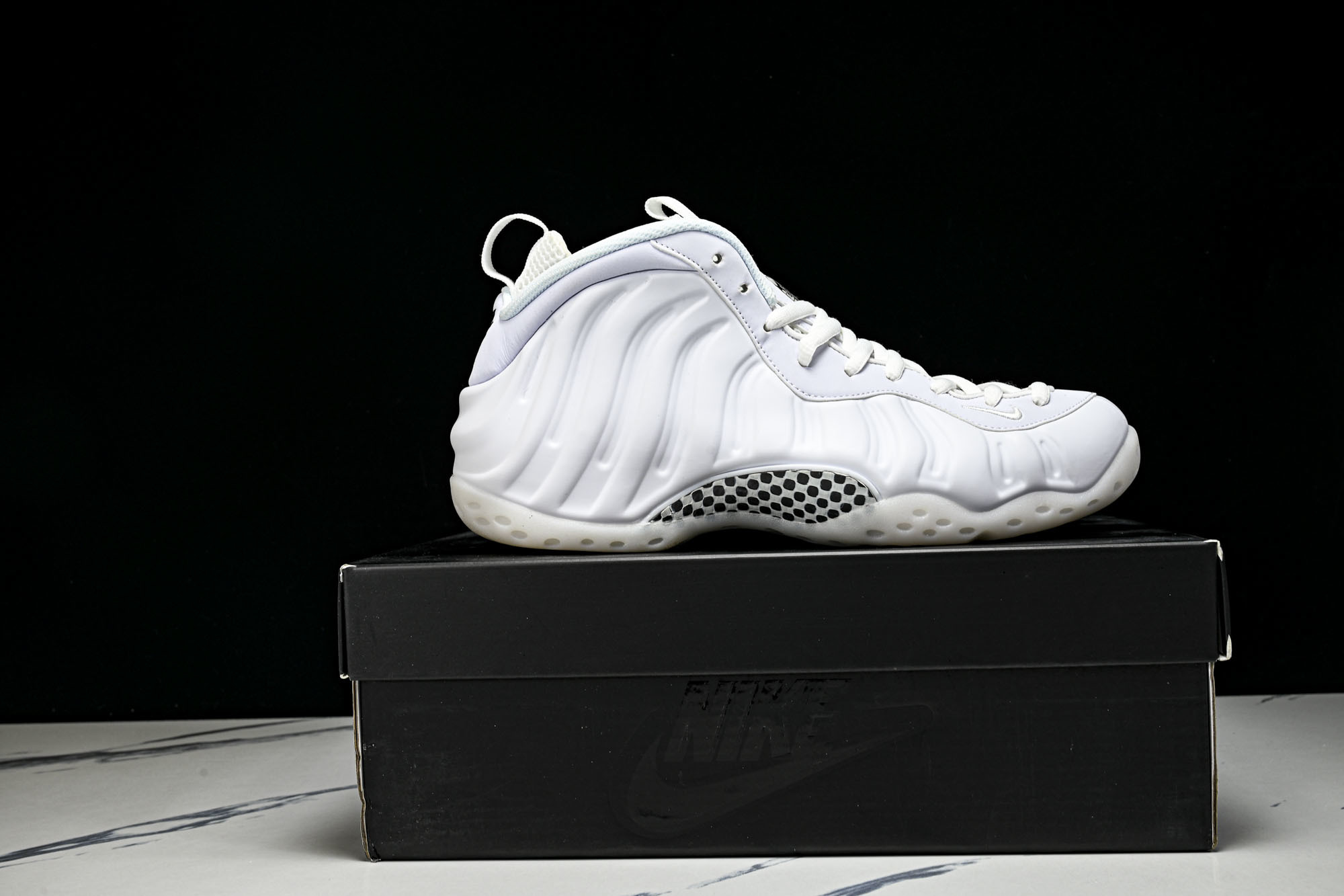 NK 耐克 AIR FOAMPOSITE ONE 男士减震支撑中帮运动复古篮球鞋HJ5195 100产品