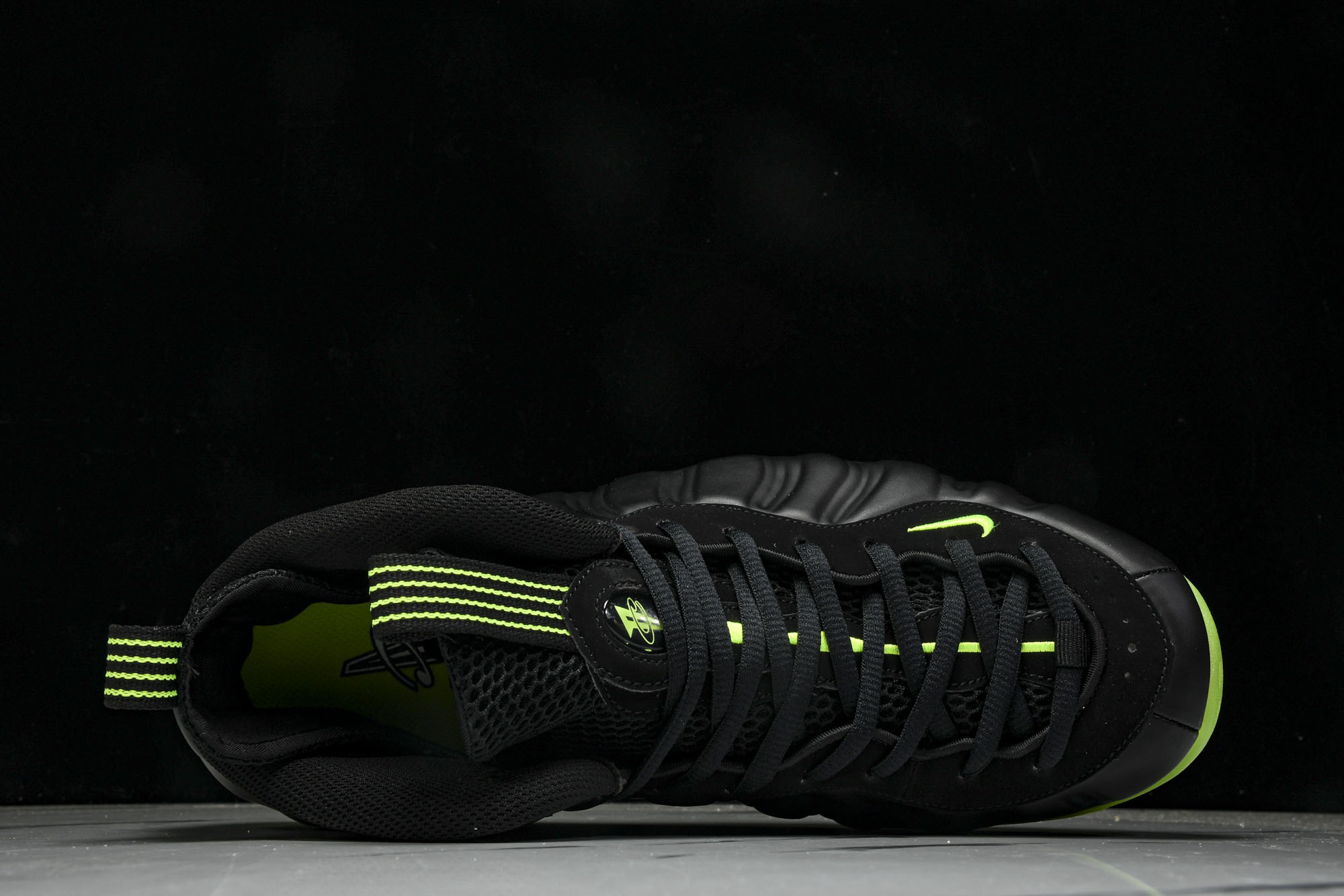 NK Air Foamposite One Big Bang 通灵男孩喷 HF2902 00140 40