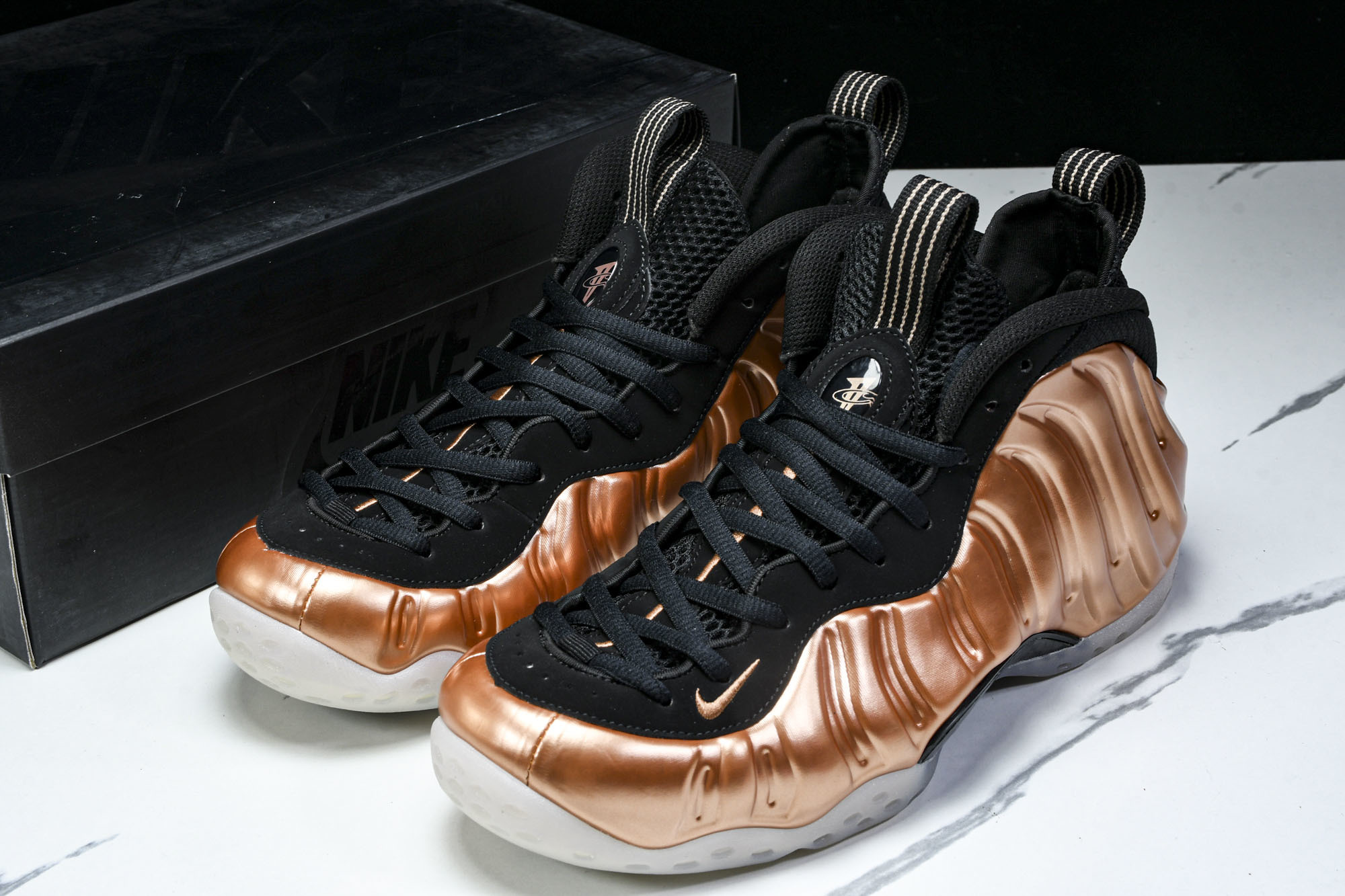 NK Air Foamposite One Big Bang 黑 金属铜 灰黑 FZ9902 00140