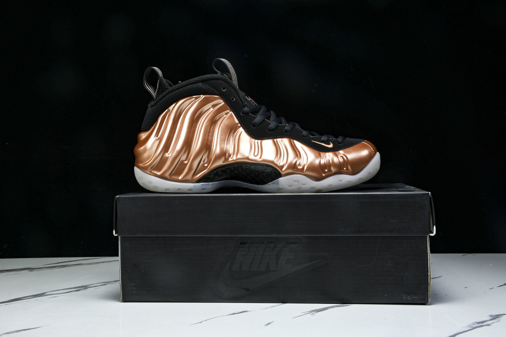 NK Air Foamposite One Big Bang 黑 金属铜 灰黑 FZ9902 00140