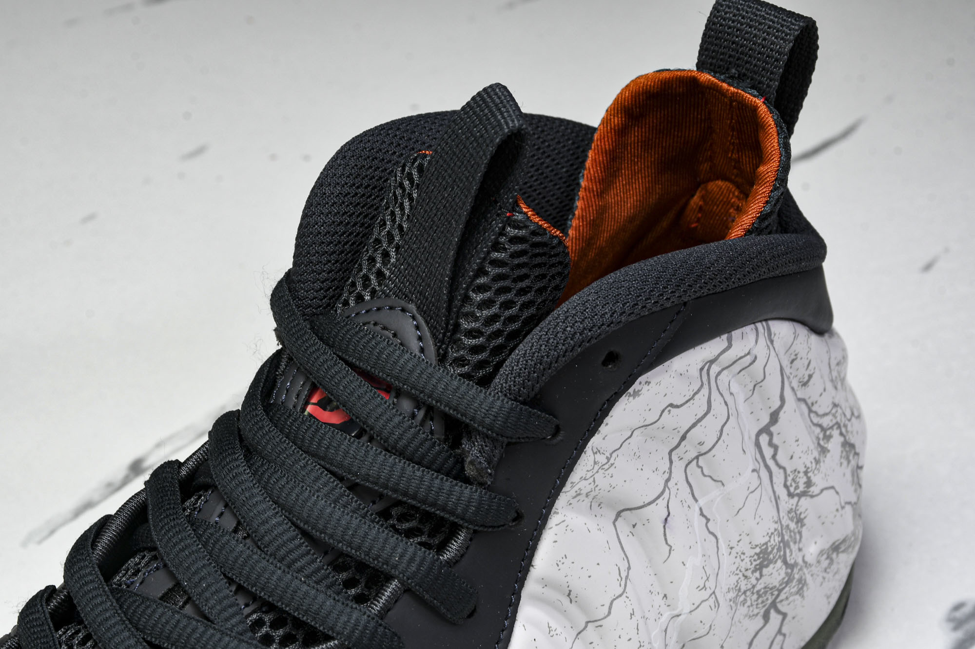 NK Air Foamposite One Big Bang 钱掌喷泡 白灰黑 HF6367 00140