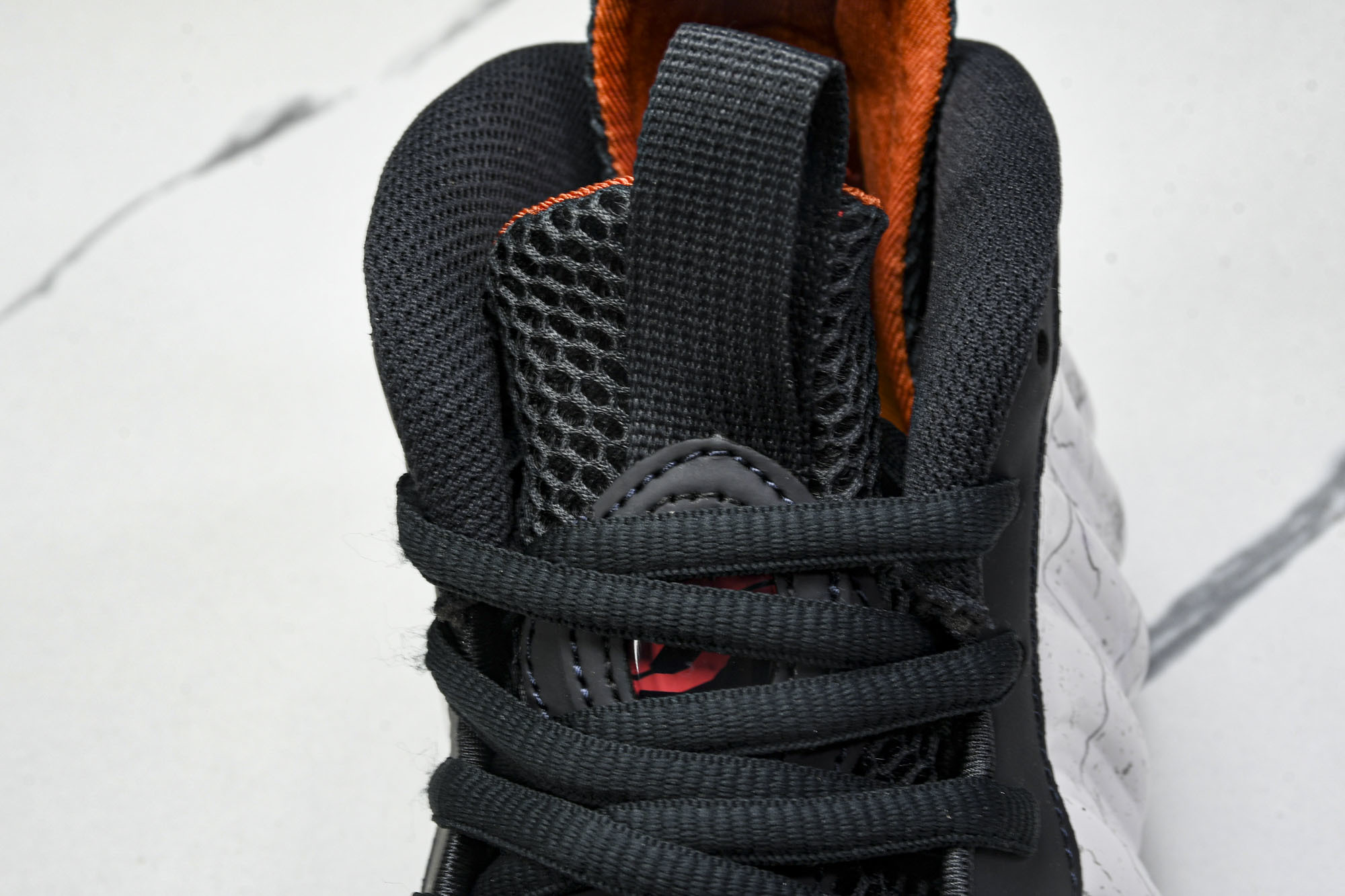 NK Air Foamposite One Big Bang 钱掌喷泡 白灰黑 HF6367 00140
