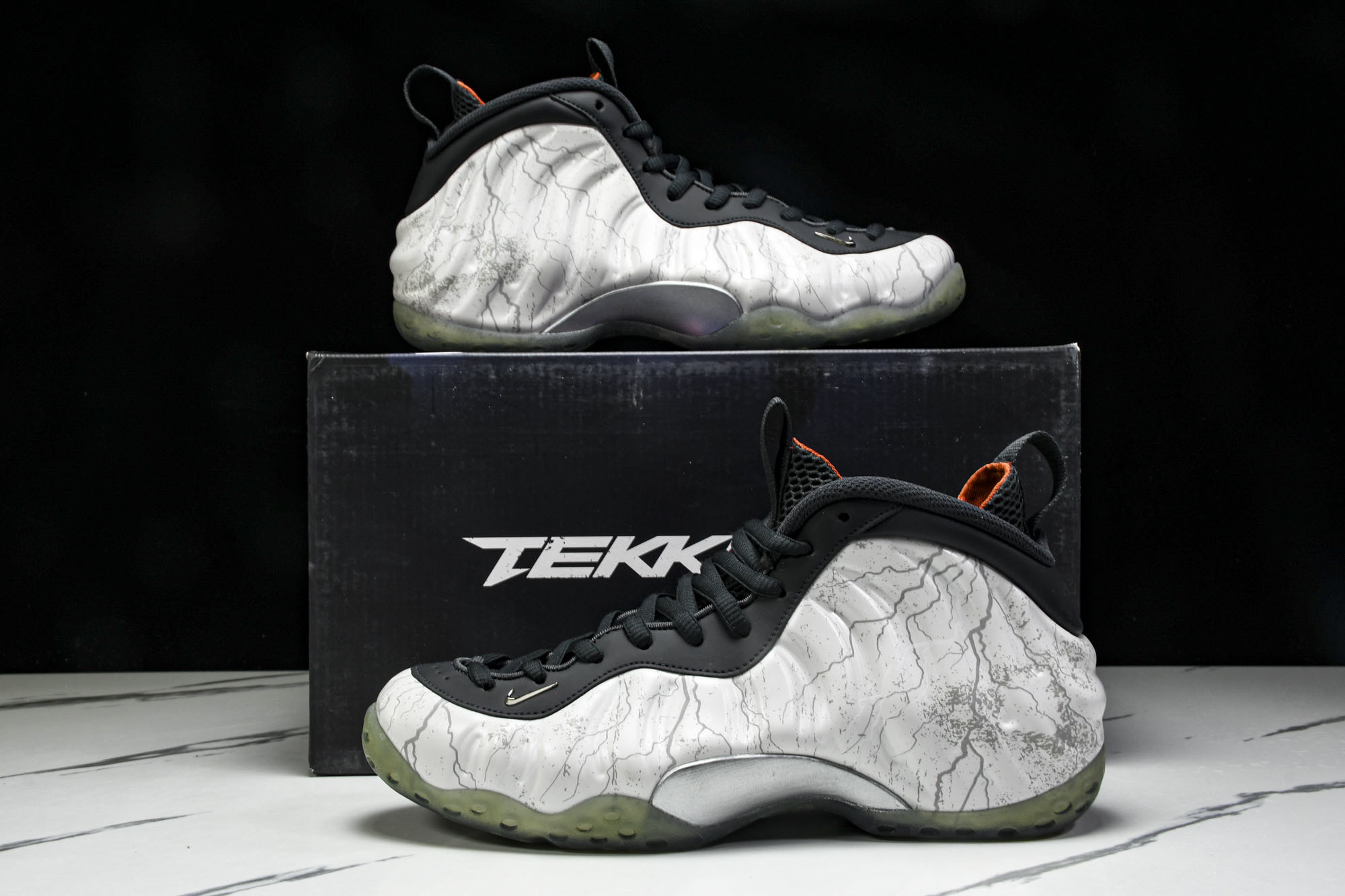 NK Air Foamposite One Big Bang 钱掌喷泡 白灰黑 HF6367 00140