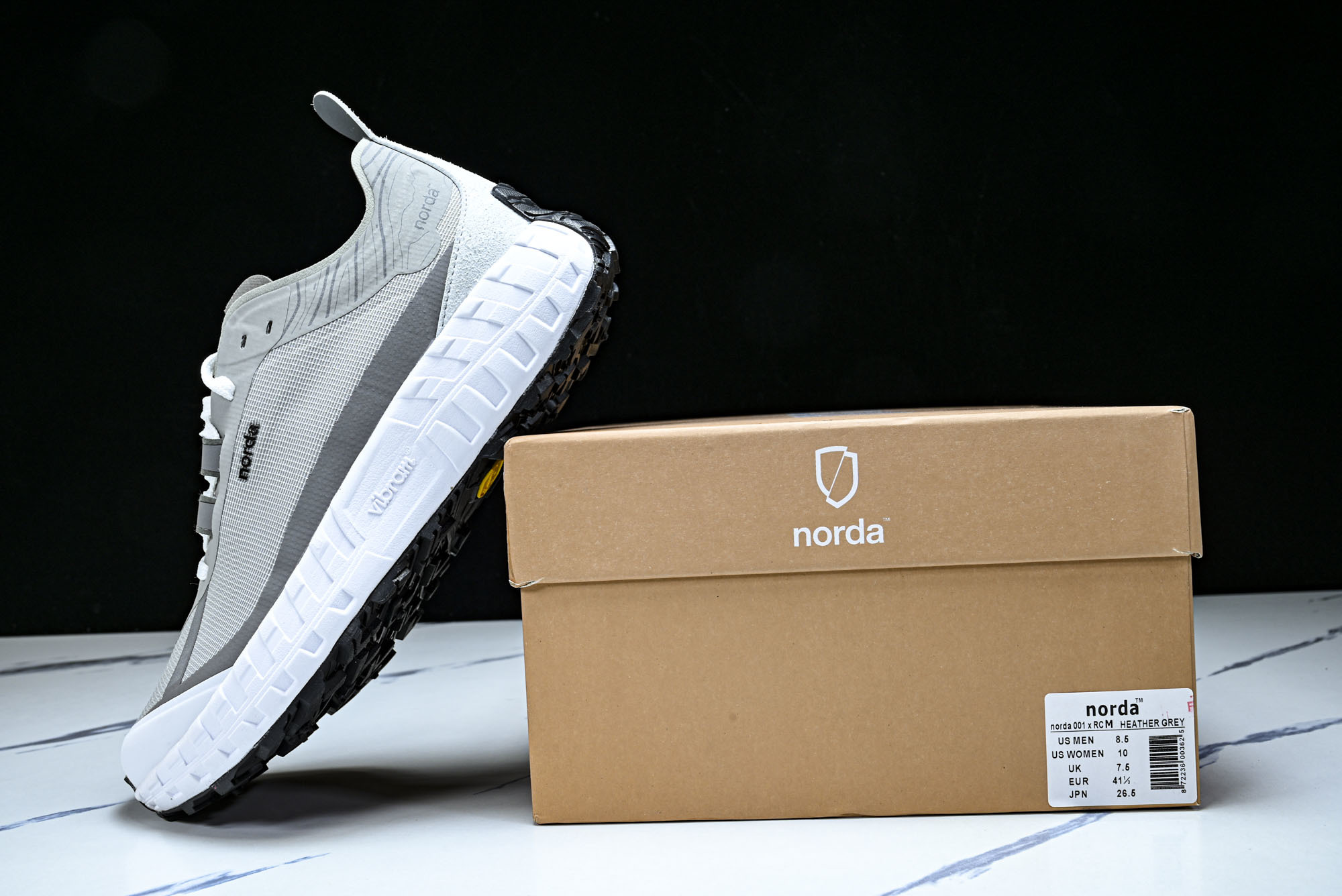 Norda 001 Sneaker in Stealth Black 男子灰黑色 全地形 越野 户外登山