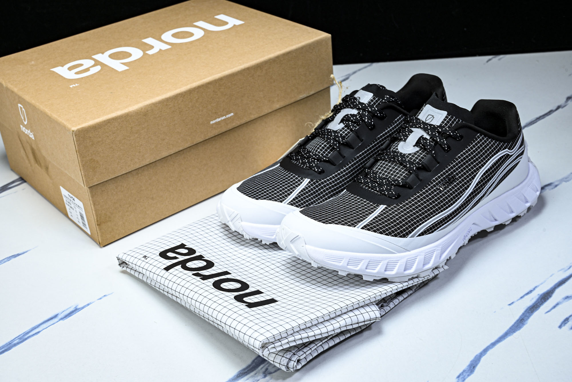 诺达 NORDA 001 Sneaker0111 低帮越野跑鞋男鞋雪山白Dyneema户外登山轻便运动鞋