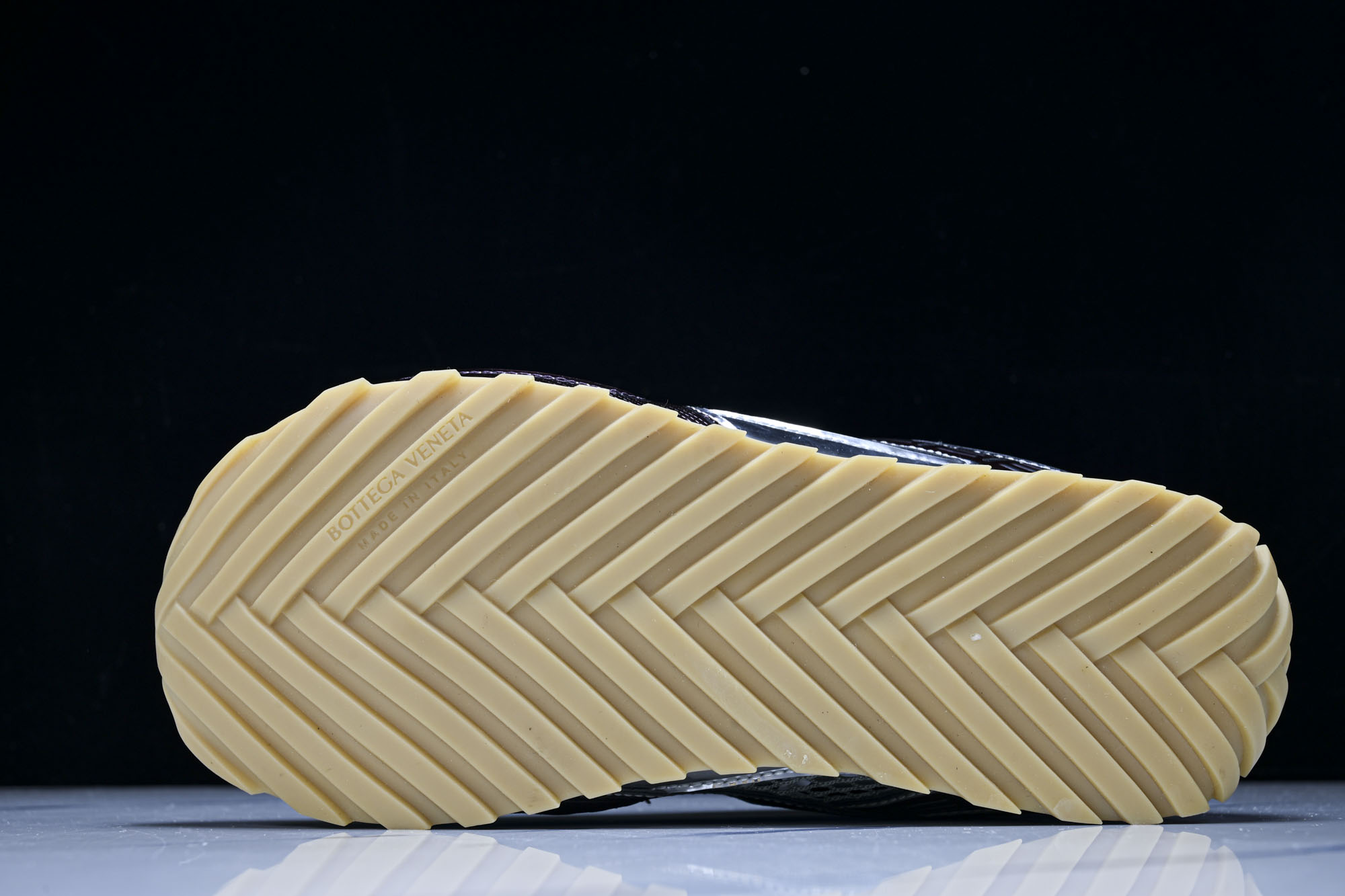 Bottega Veneta 葆蝶家男女士织物系带圆头运动鞋 #YZ00435 36 37.5 38 3