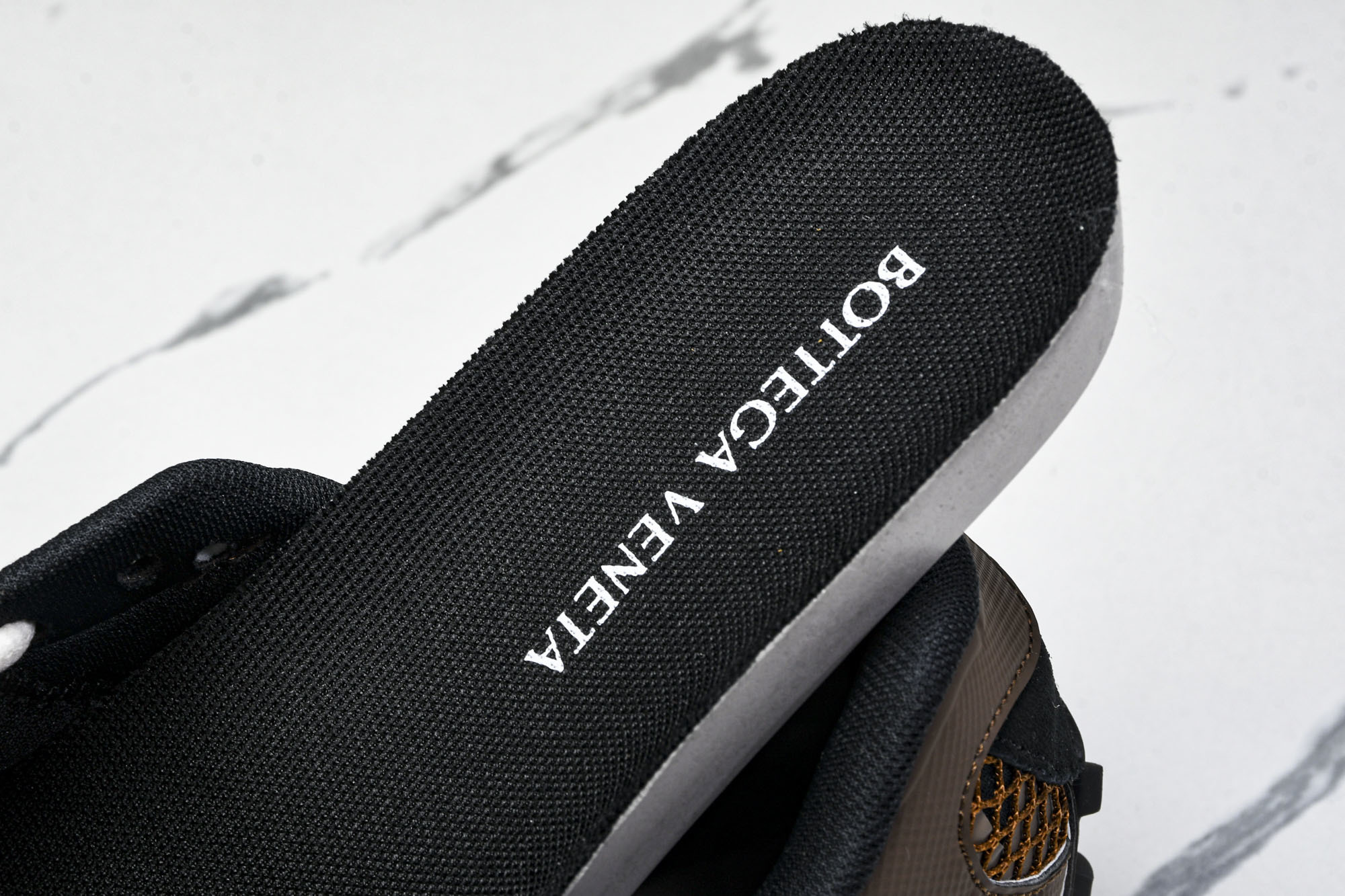 Bottega Veneta 葆蝶家男女士织物系带圆头运动鞋(2) #YZ00435 36 37.5 3