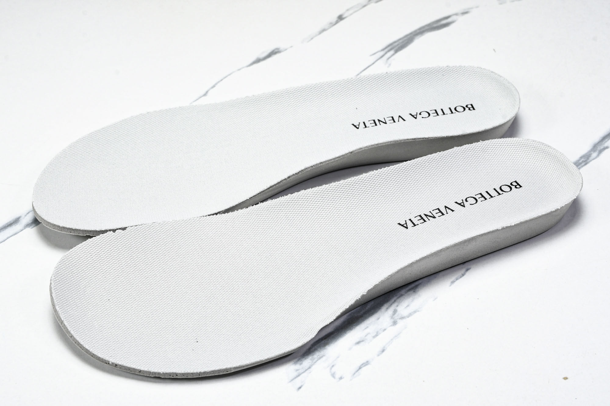 Bottega Veneta 葆蝶家男女士织物系带圆头运动鞋_CM_12 #YZ00435 36 37.
