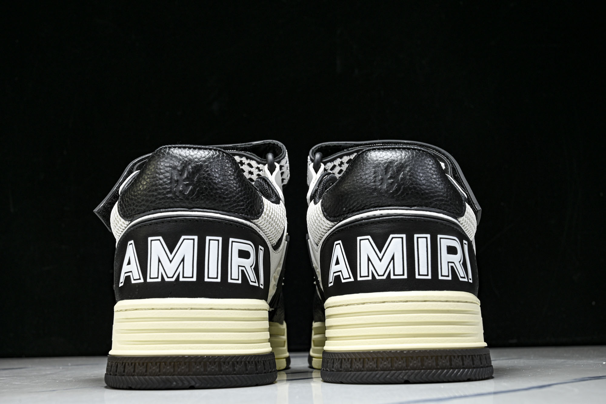 AMIRI 新品 2026早春新品男士皮革黑色白色 MA SKYLINE运动鞋_CM_1 YZ#023-