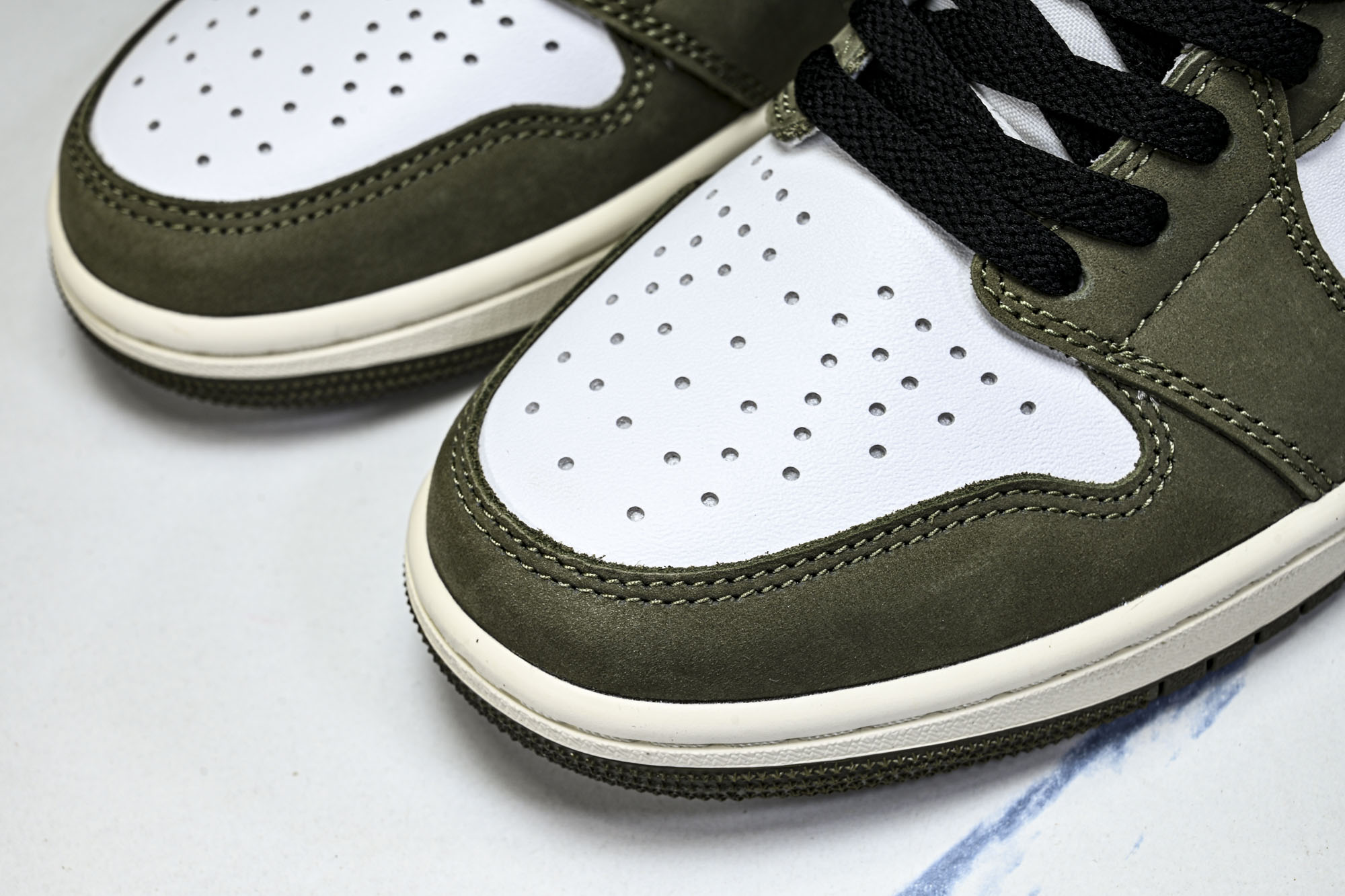 Air Jordan 1 Low OG  Medium Olive  AJ1 乔1联名款 橄榄绿 低帮复
