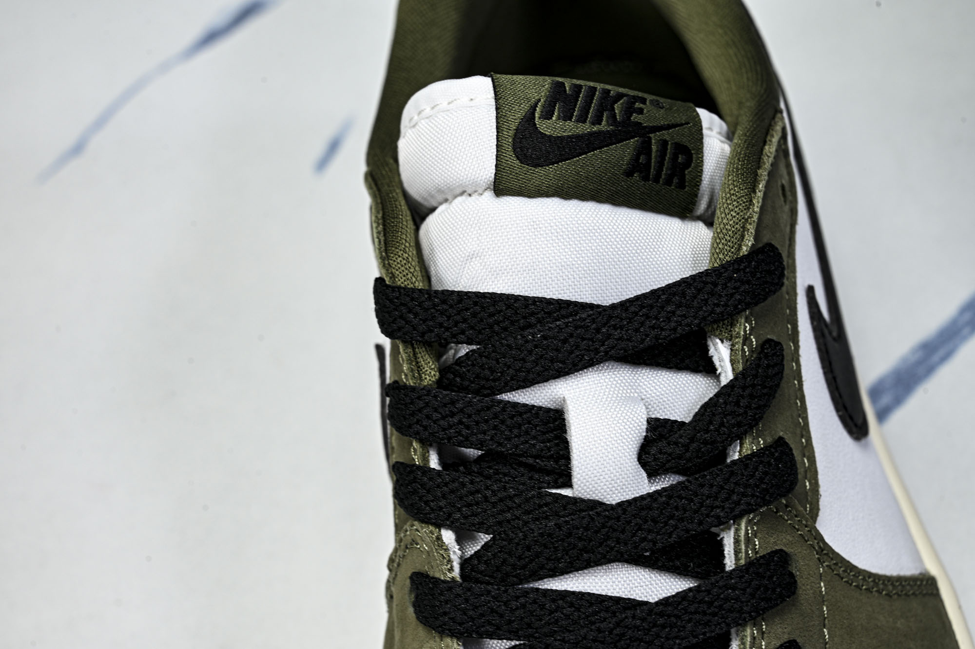 Air Jordan 1 Low OG  Medium Olive  AJ1 乔1联名款 橄榄绿 低帮复