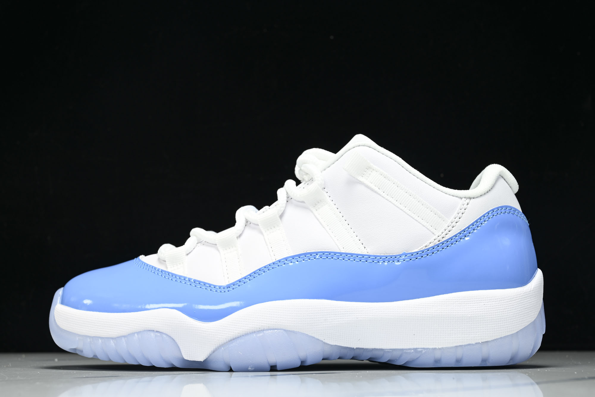 Air Jordan 11 Low  University Blue  AJ11 乔11大学蓝 FV51