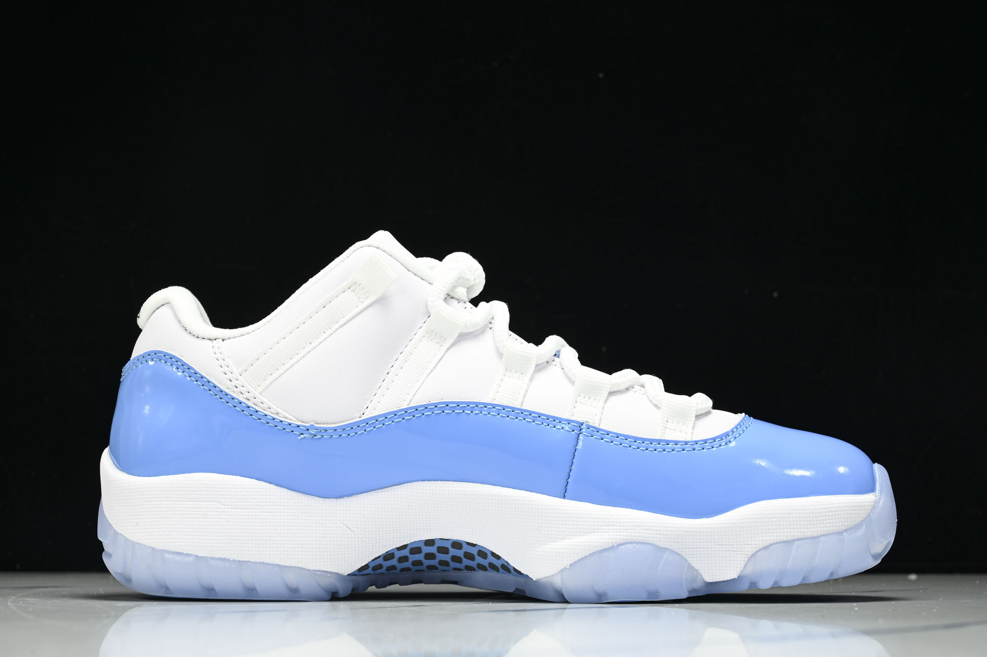Air Jordan 11 Low  University Blue  AJ11 乔11大学蓝 FV51