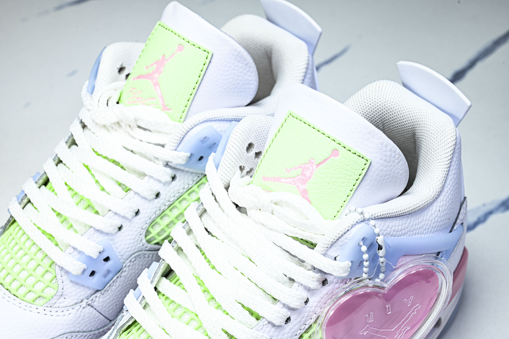 Air Jordan 4 Retro GS “情人节” 2026 白粉草绿色 IB7068-100 #Y
