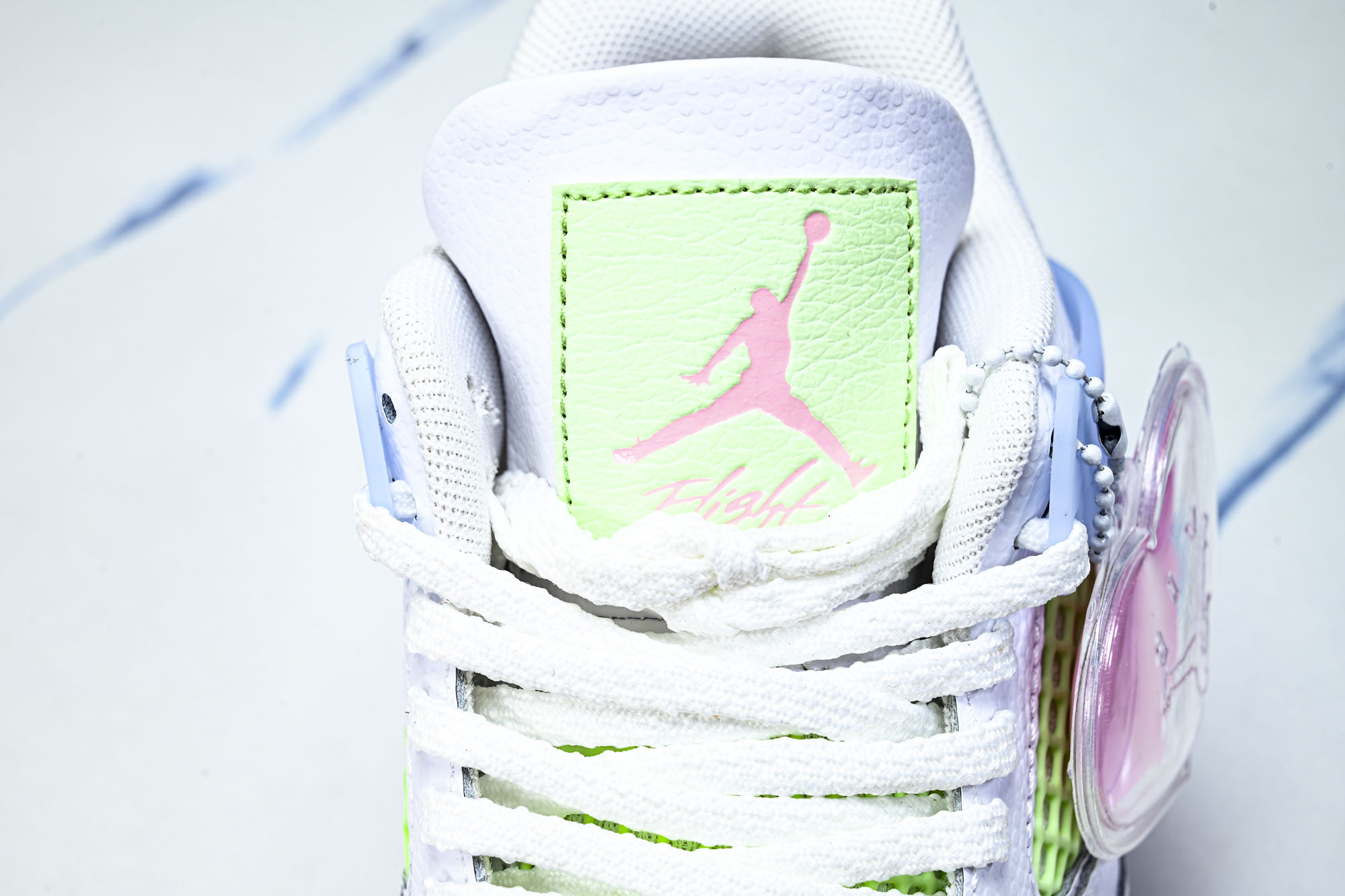 Air Jordan 4 Retro GS “情人节” 2026 白粉草绿色 IB7068-100 #Y
