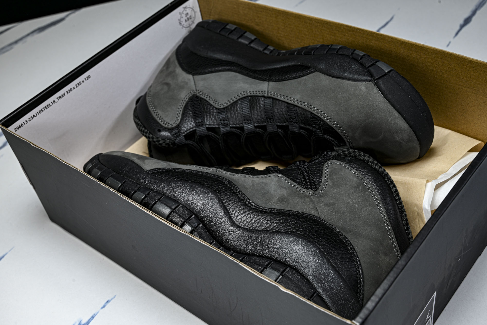 Air Jordan 10 Retro Light Steel AJ10 复古篮球鞋 碳灰黑红色 HJ6