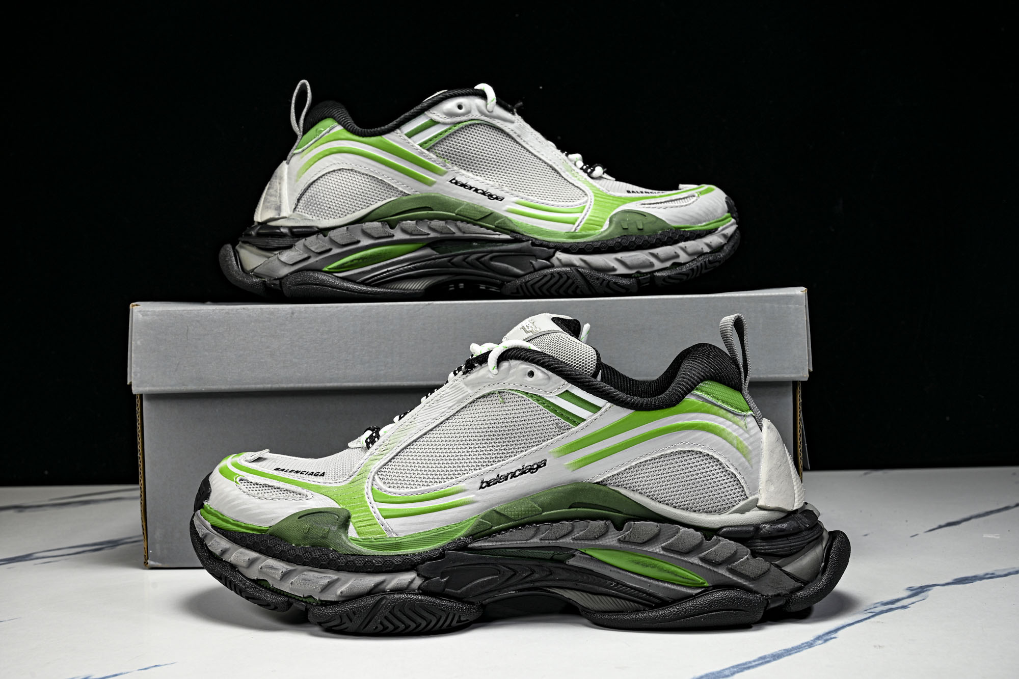 Balenciaga Triple S 2 Gradient Mesh 官方同步 巴黎世家 二十四代潮流