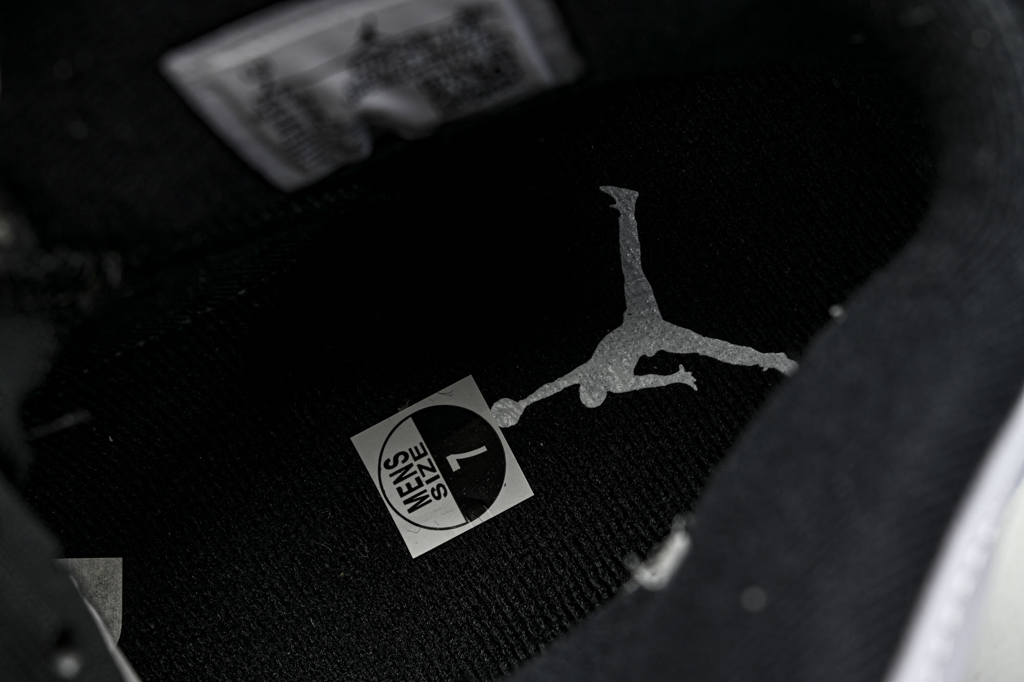 Air Jordan 6 Retro  White And Black  AJ6 乔6经典白黑CT852