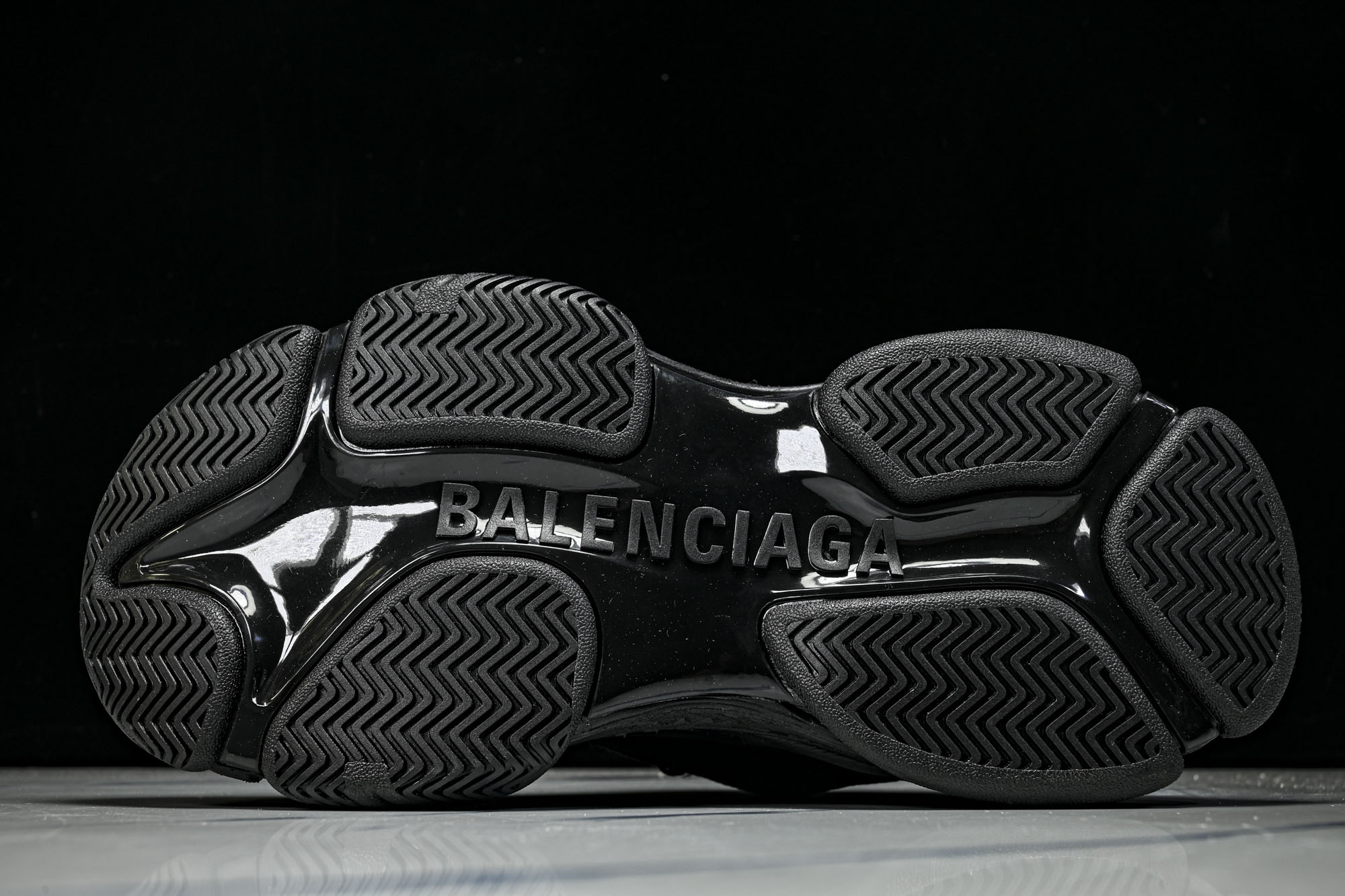 Balenciaga Triple S 2 Gradient Mesh 官方同步 巴黎世家 二十四代潮流