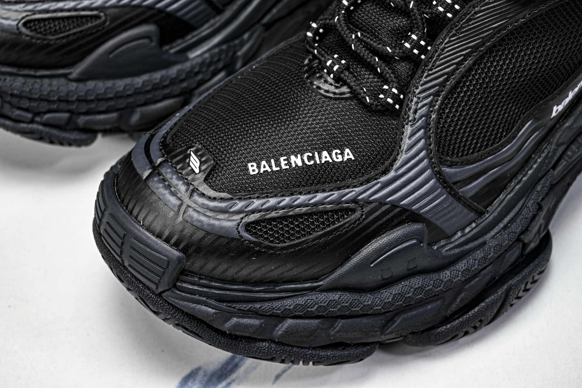Balenciaga Triple S 2 Gradient Mesh 官方同步 巴黎世家 二十四代潮流
