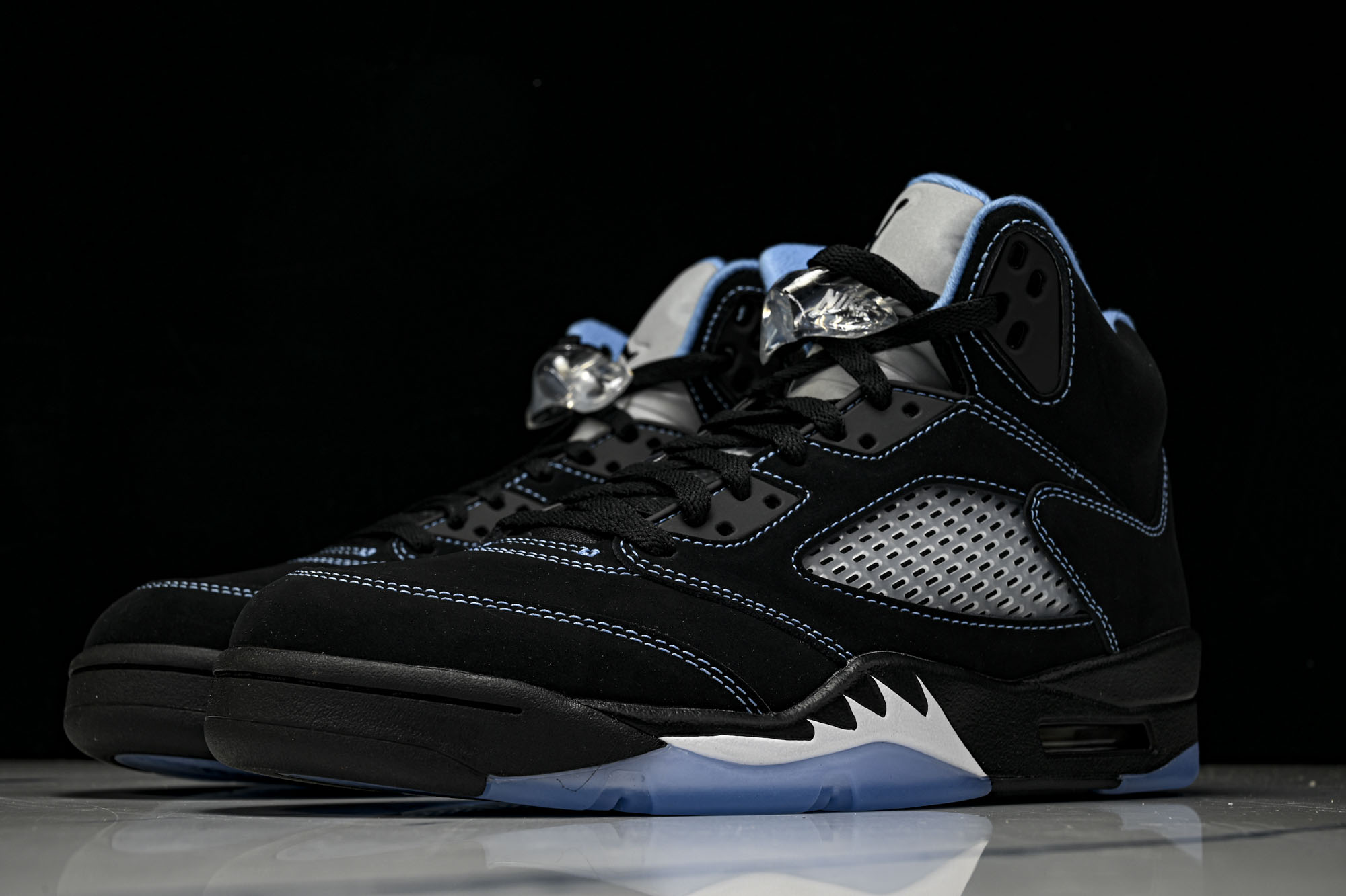 Air Jordan 5 Retro  Black University Blue  AJ5 乔5大学蓝