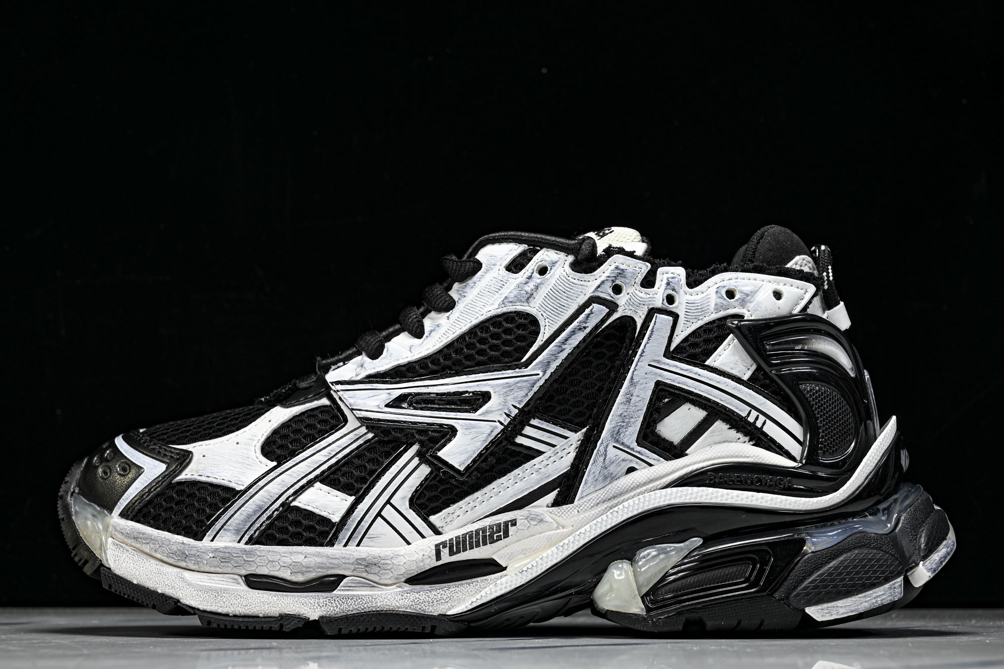 Balenciaga Runner LED 巴黎世家7.5 最新配色潮流复古休闲鞋 #YZ018-5全新